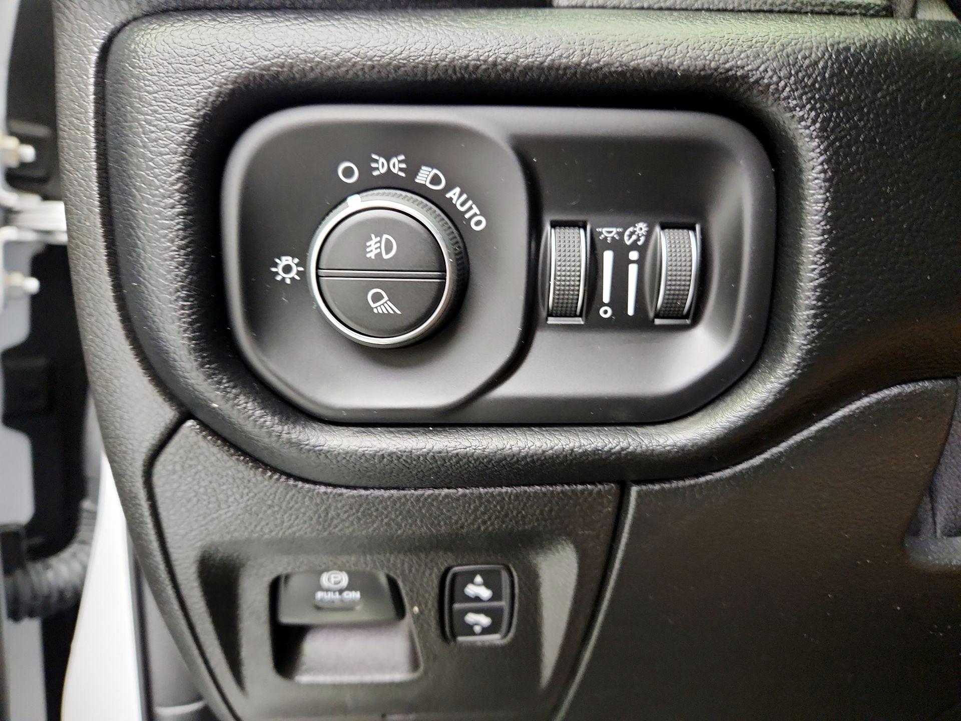 Thumbnail: 2022 RAM 1500 - 13