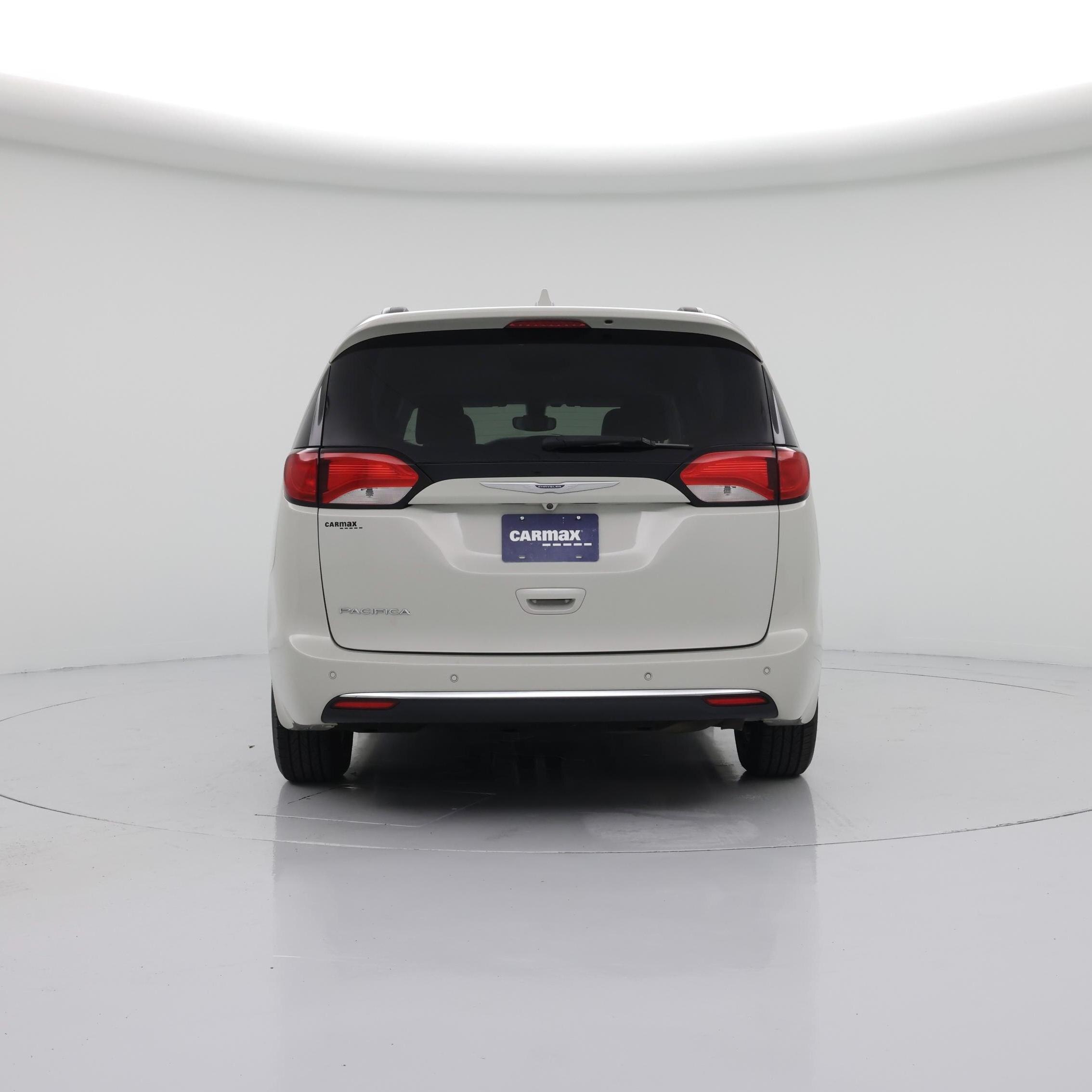 Thumbnail: 2017 Chrysler Pacifica - 6