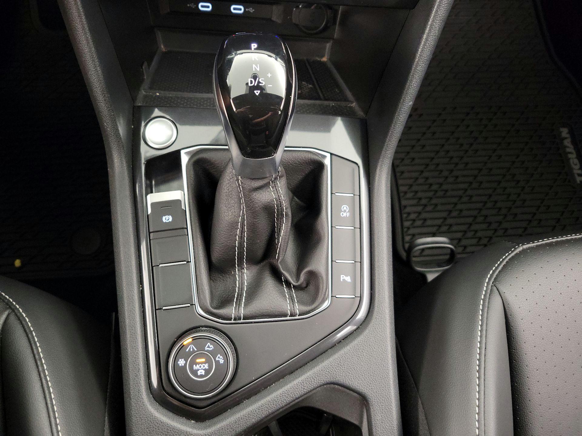 Thumbnail: 2024 Volkswagen Tiguan - 17