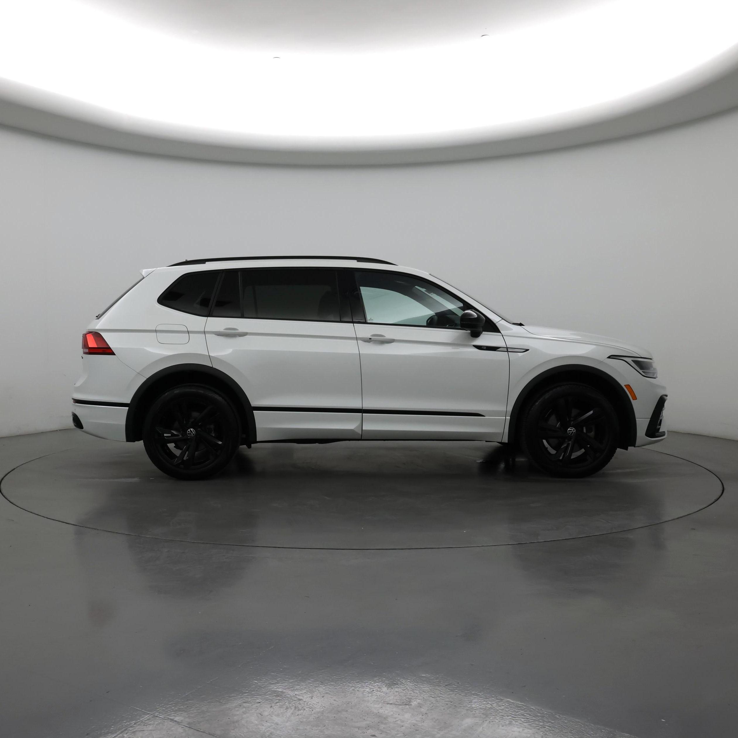 Thumbnail: 2024 Volkswagen Tiguan - 7