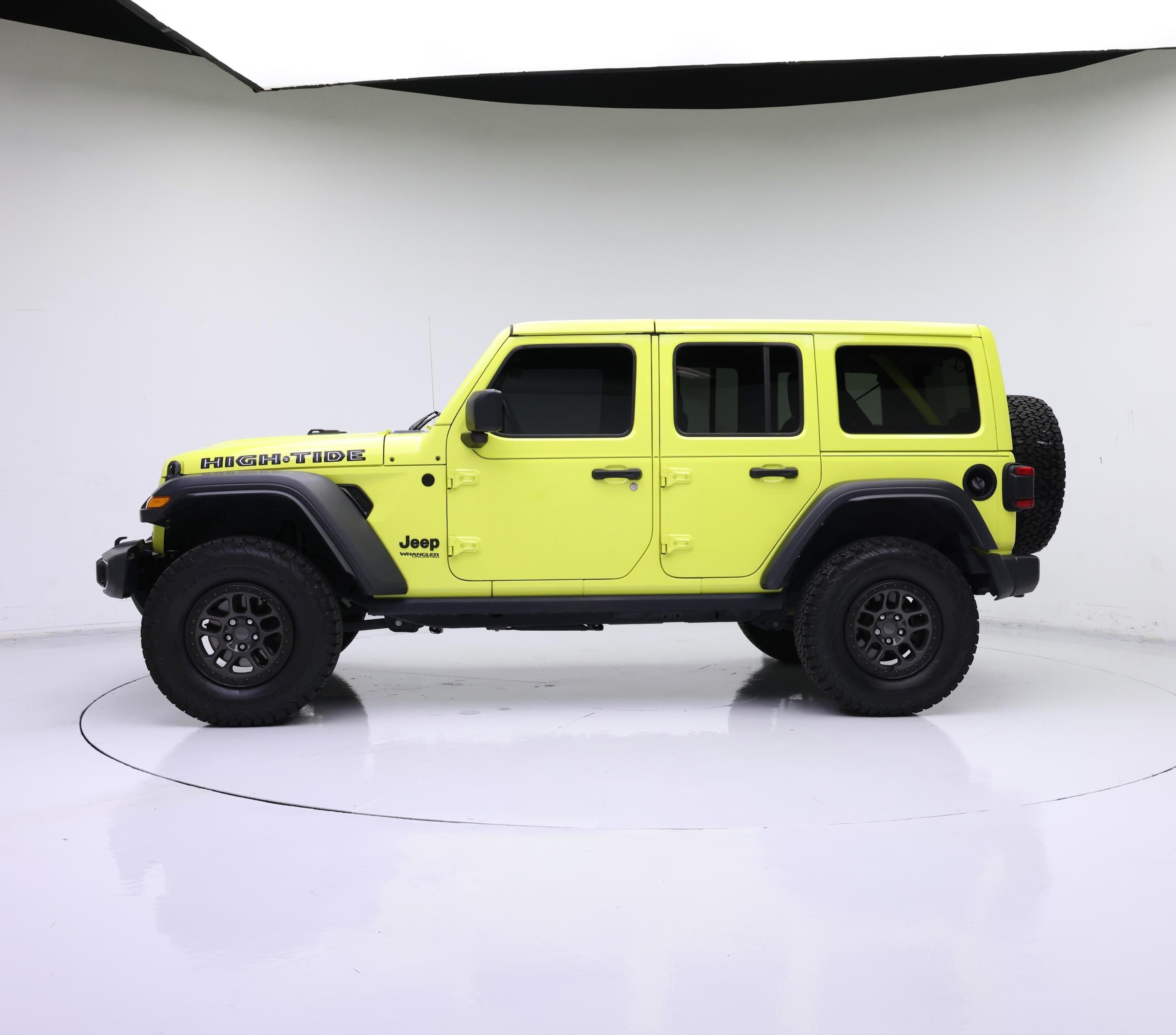 Thumbnail: 2022 Jeep Wrangler - 3