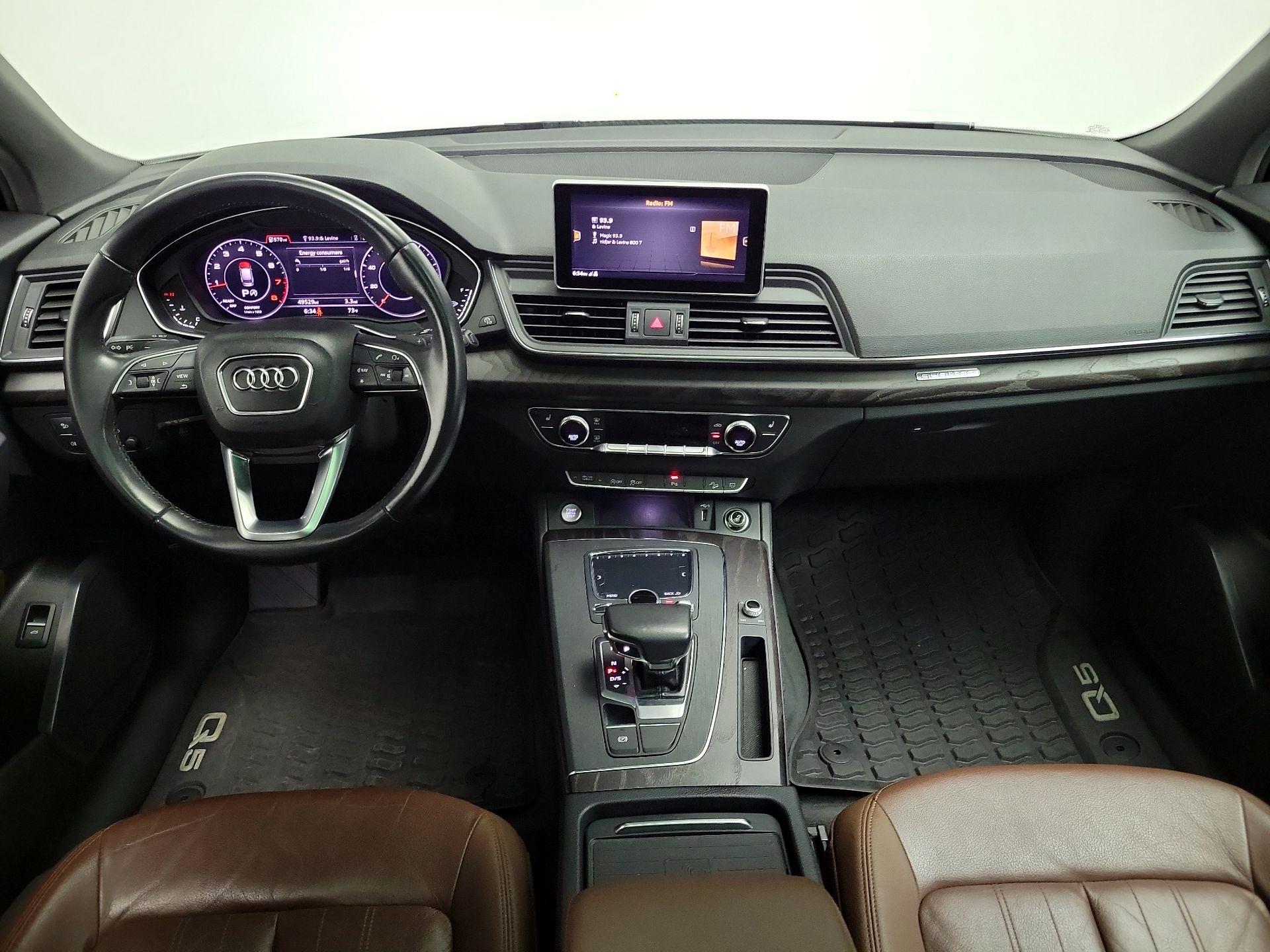 Thumbnail: 2020 Audi Q5 - 9