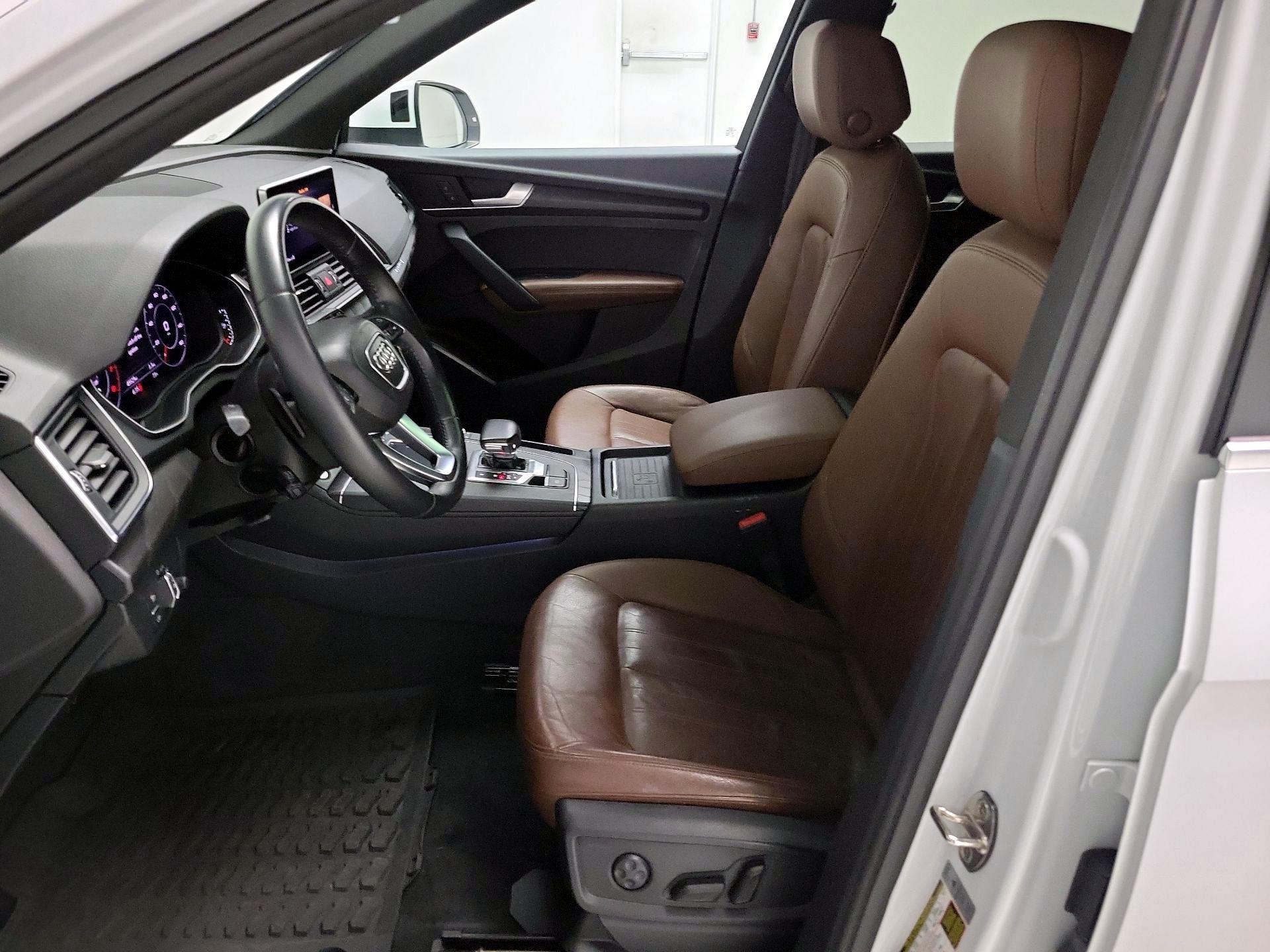 Thumbnail: 2020 Audi Q5 - 11