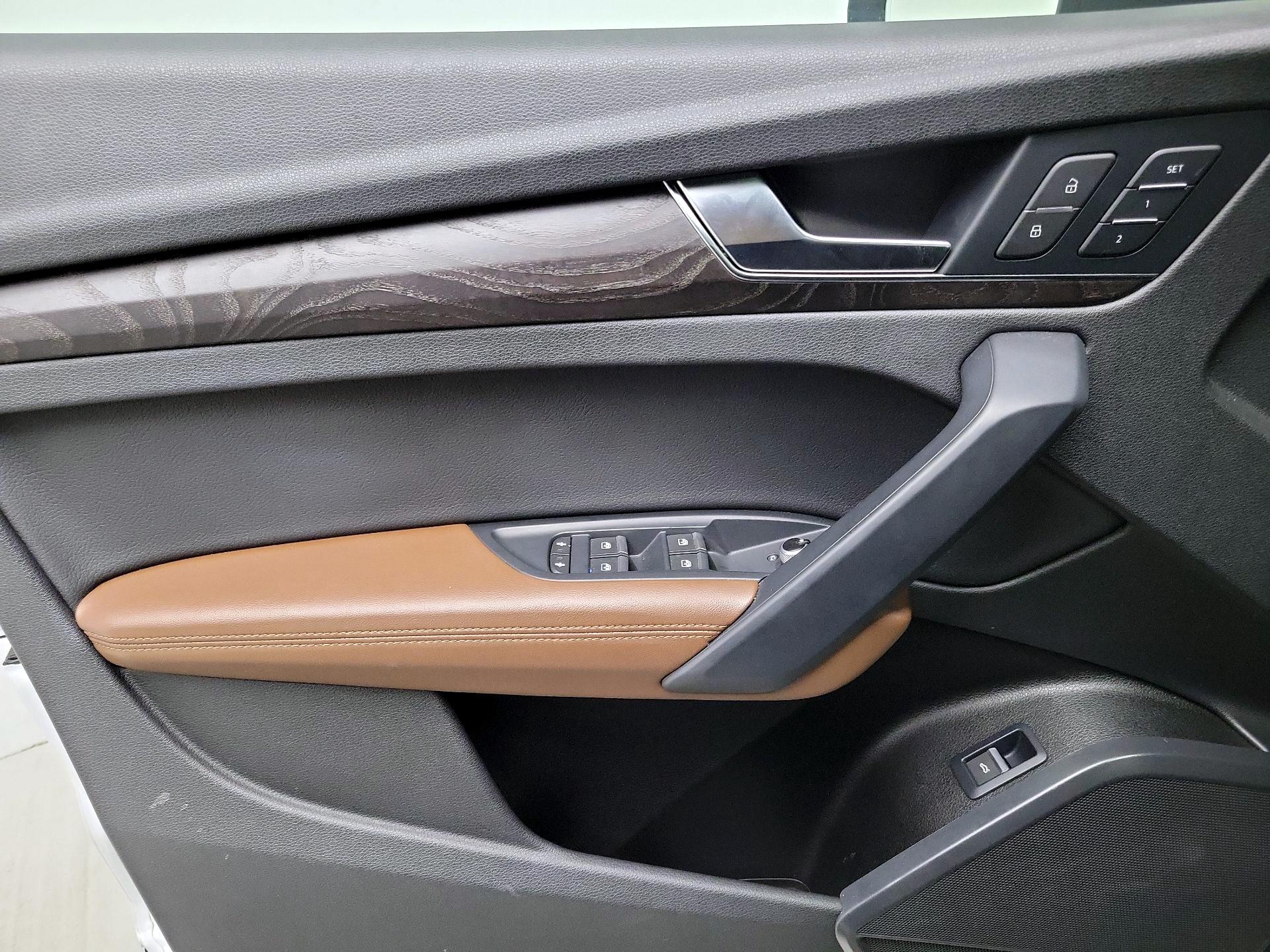 Thumbnail: 2020 Audi Q5 - 12