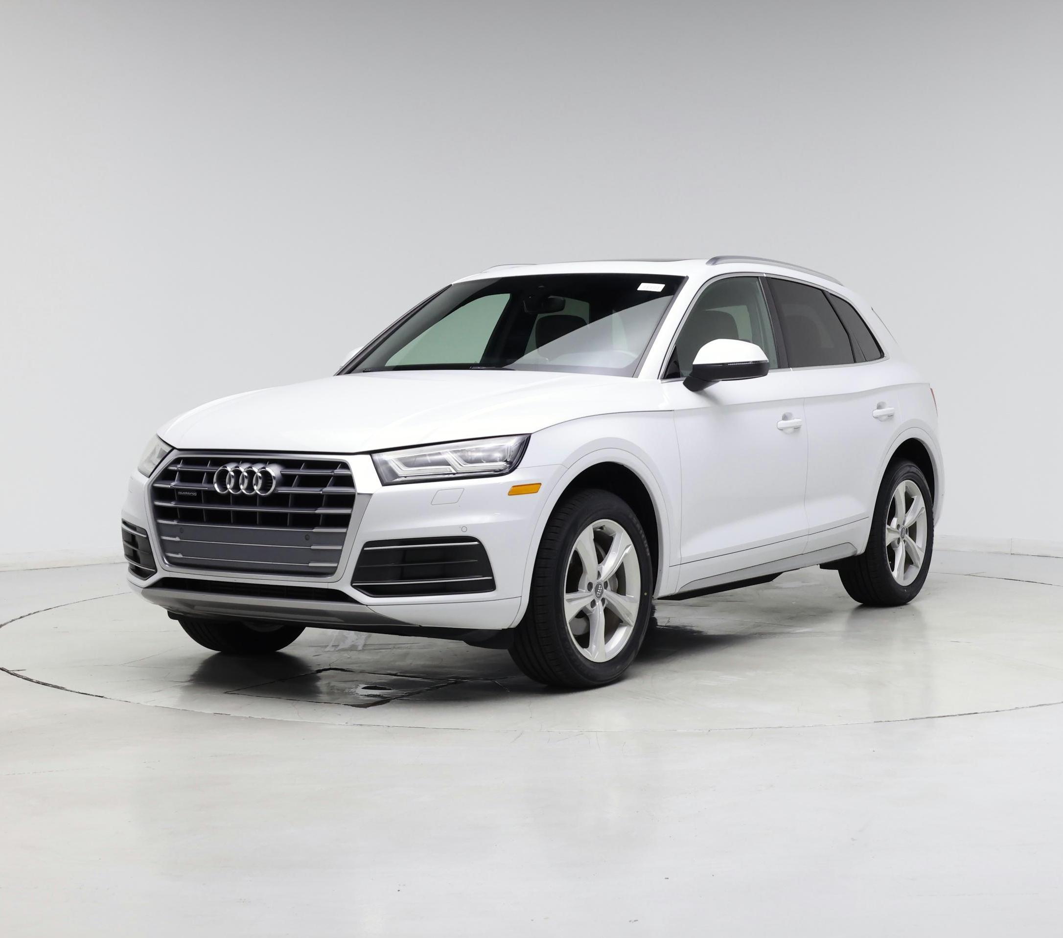 Thumbnail: 2020 Audi Q5 - 4