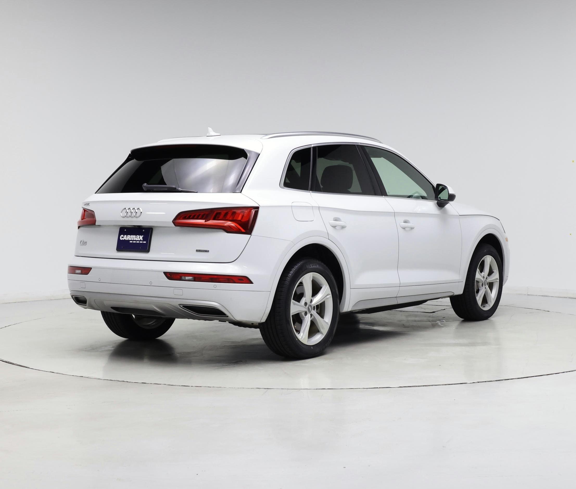 Thumbnail: 2020 Audi Q5 - 8