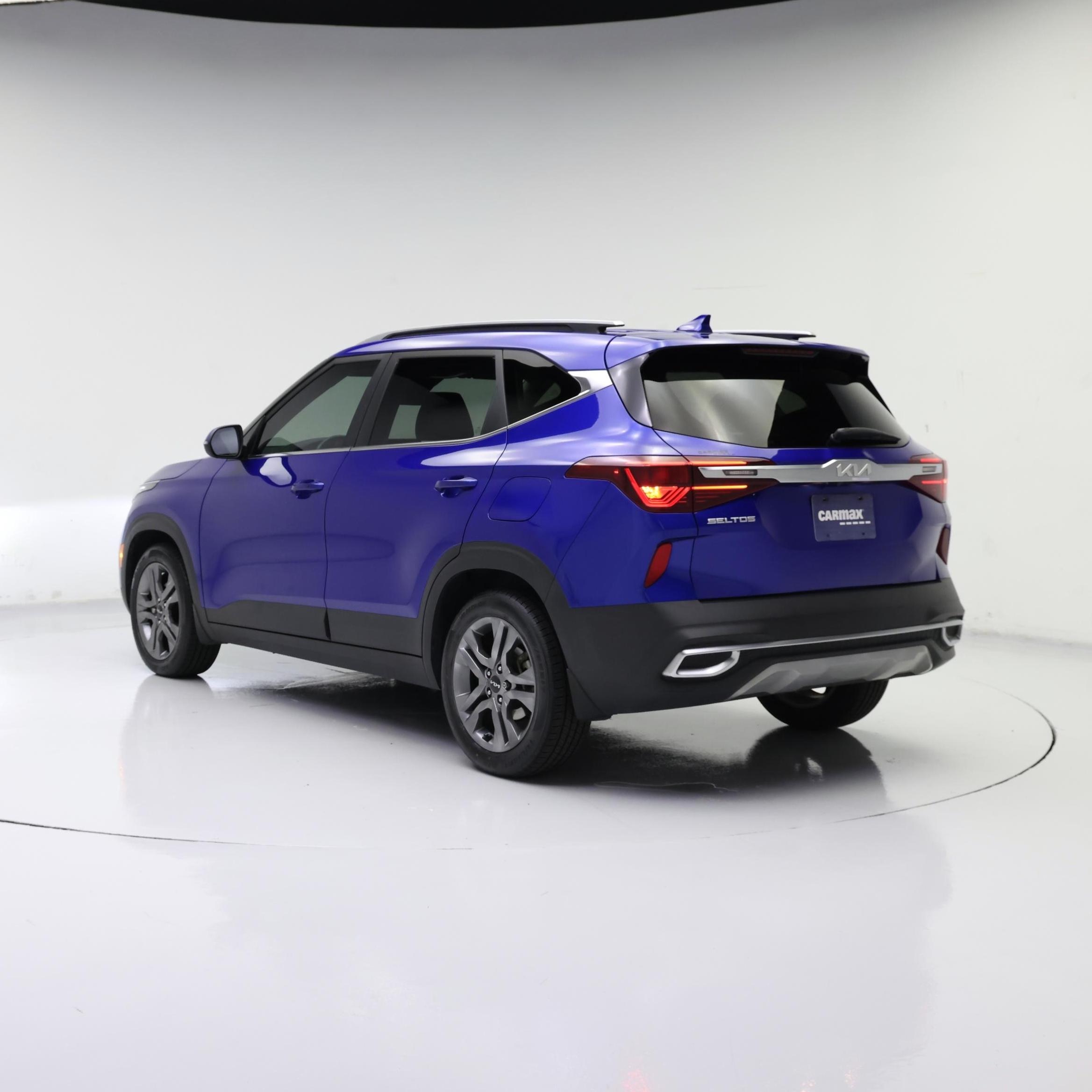 Thumbnail: 2023 Kia Seltos - 2