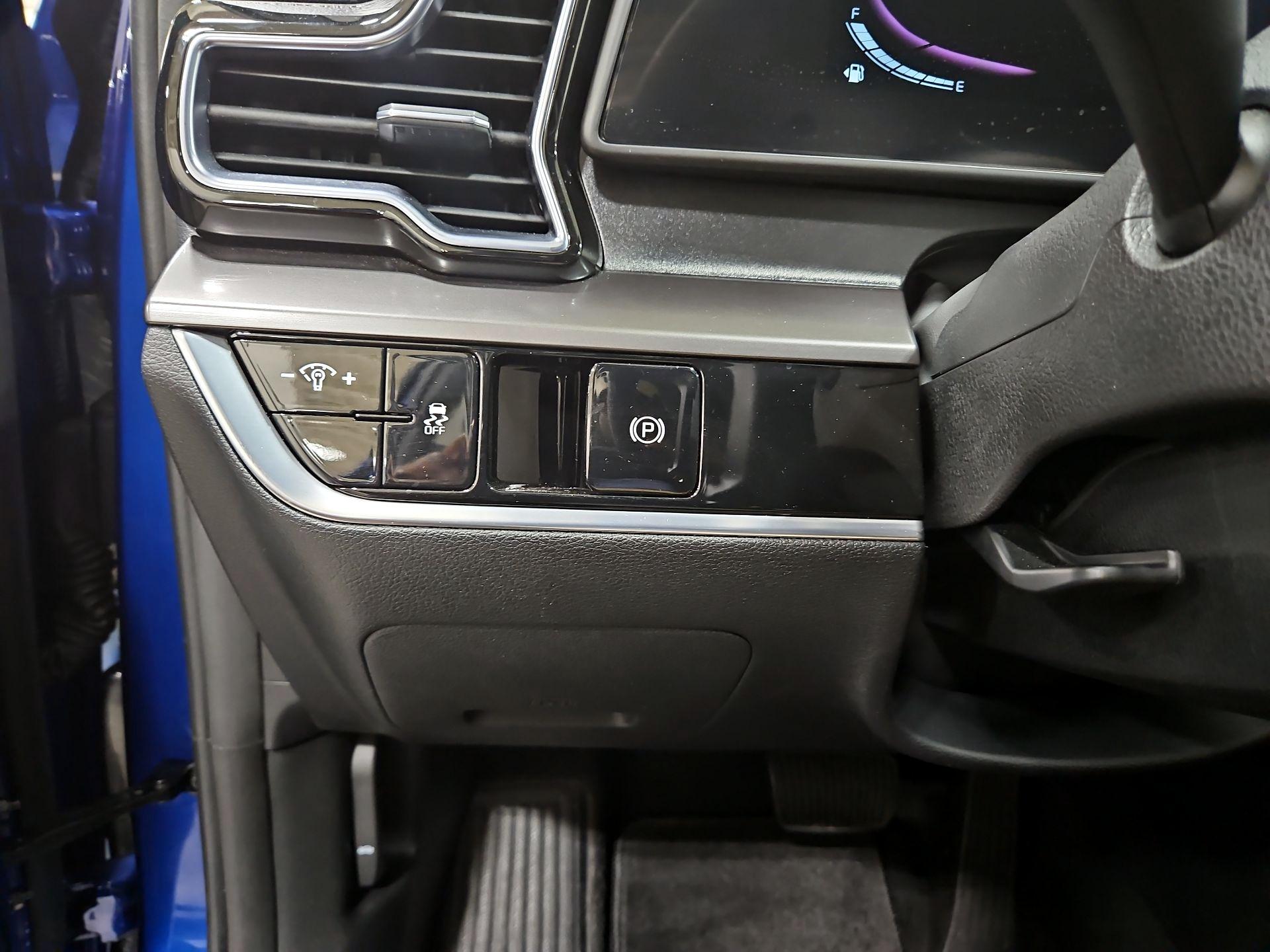 Thumbnail: 2023 Kia Sportage - 13