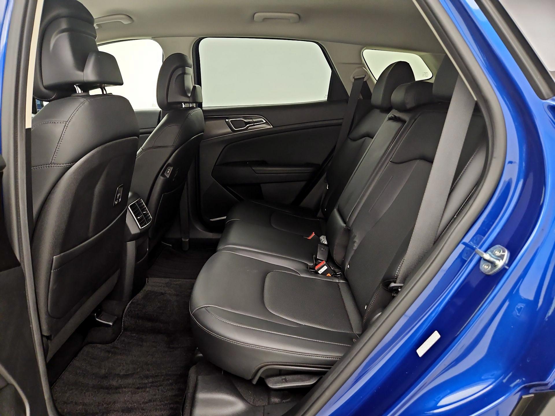 Thumbnail: 2023 Kia Sportage - 19