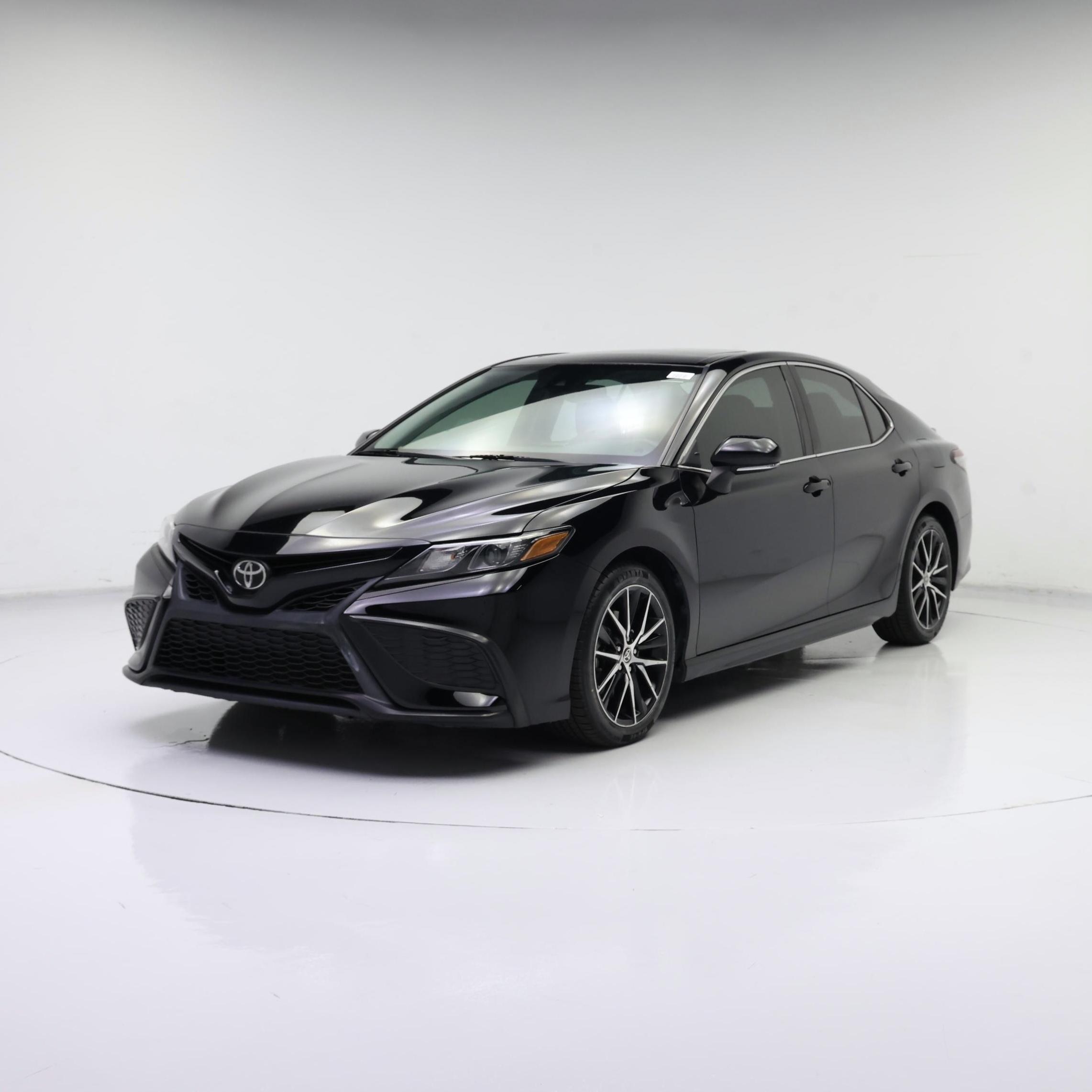 Thumbnail: 2021 Toyota Camry - 4