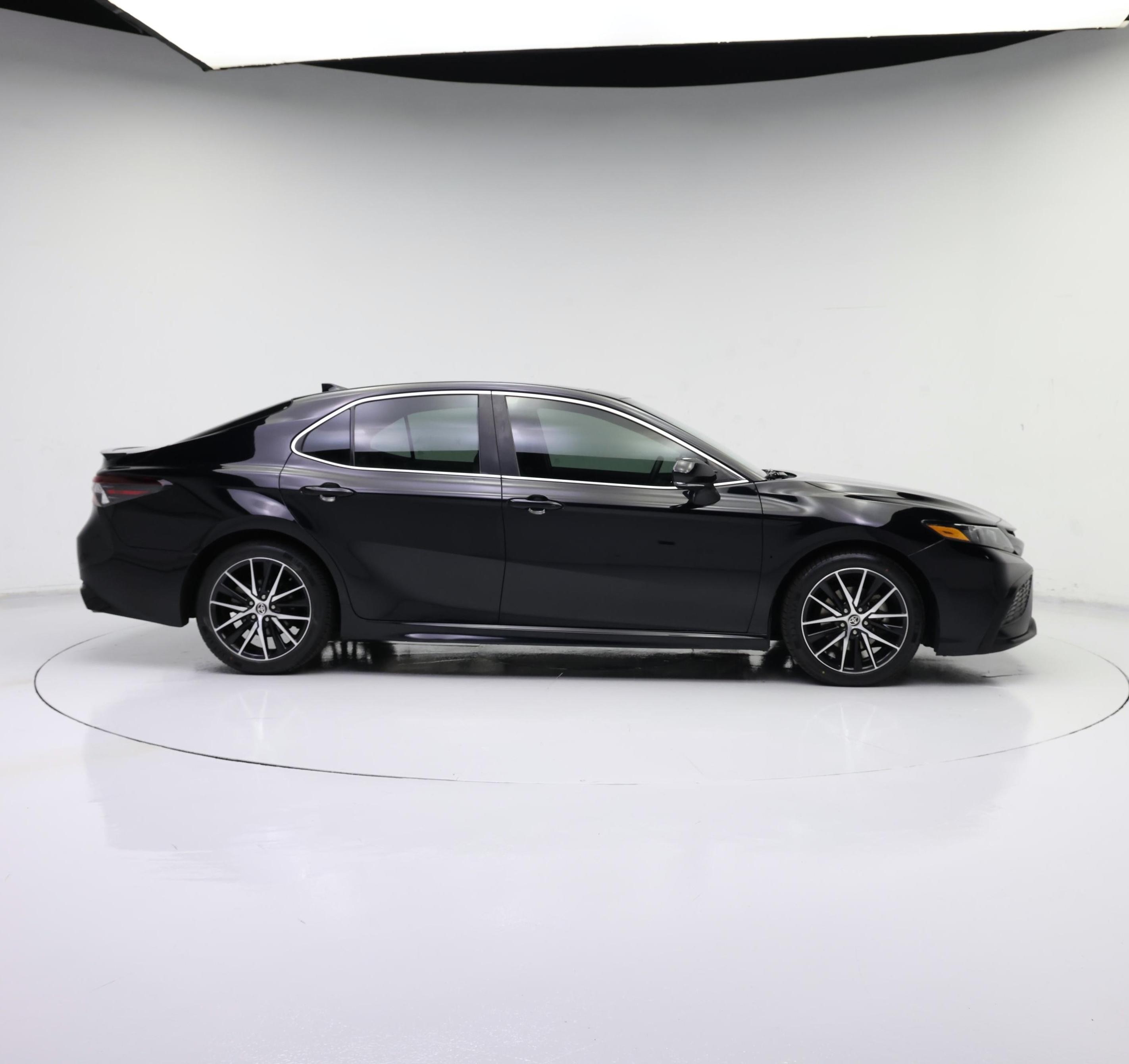 Thumbnail: 2021 Toyota Camry - 7