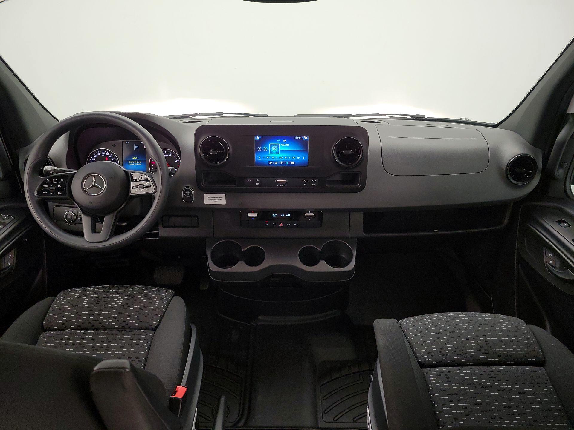 Thumbnail: 2024 Mercedes-Benz Sprinter - 9