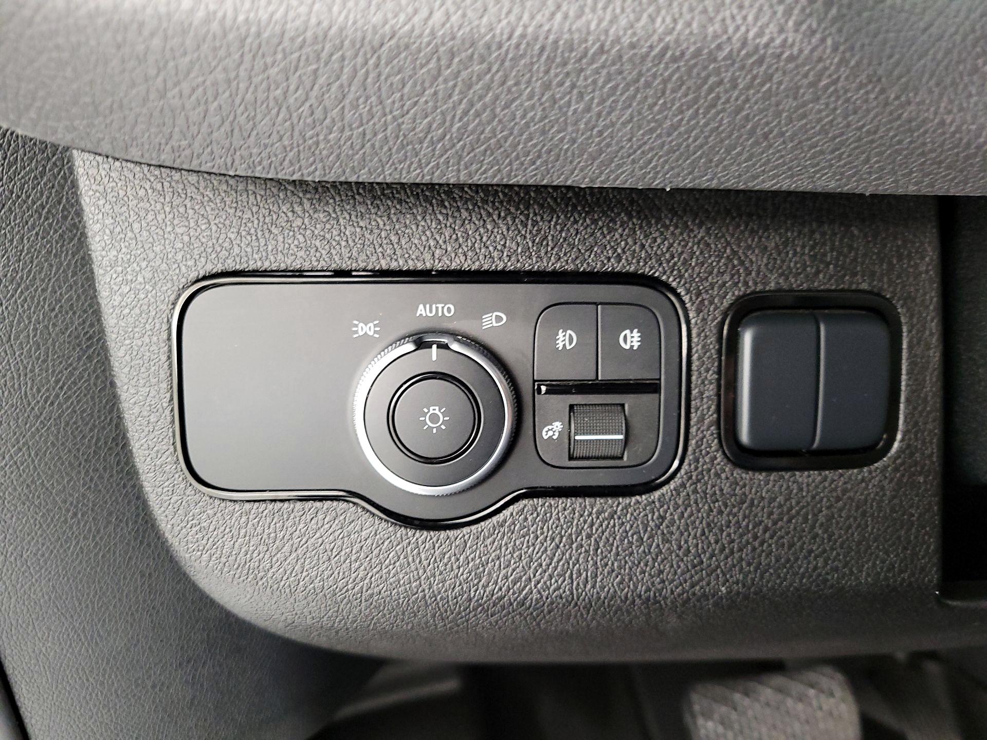 Thumbnail: 2024 Mercedes-Benz Sprinter - 13