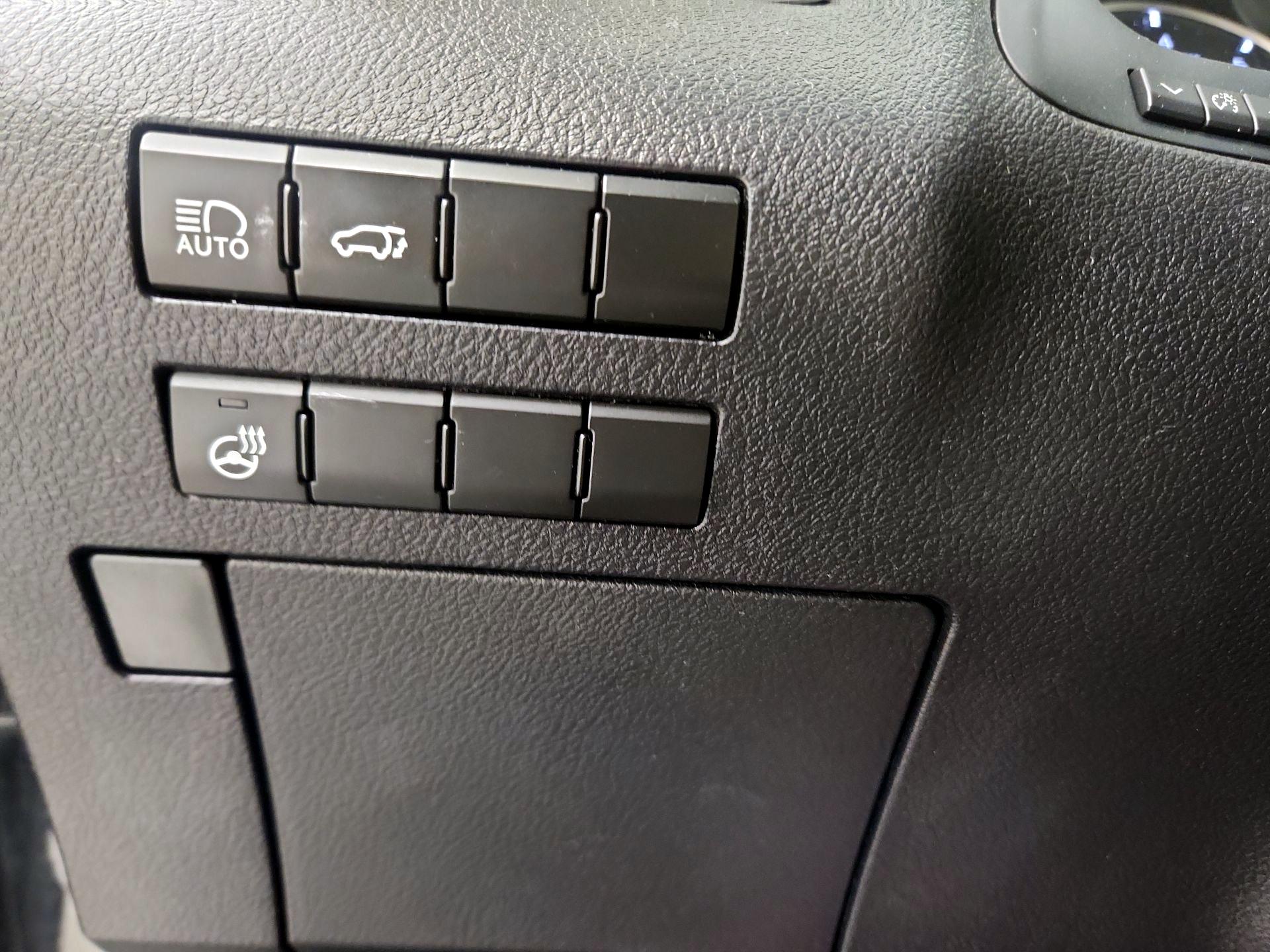 Thumbnail: 2017 Lexus RX - 13