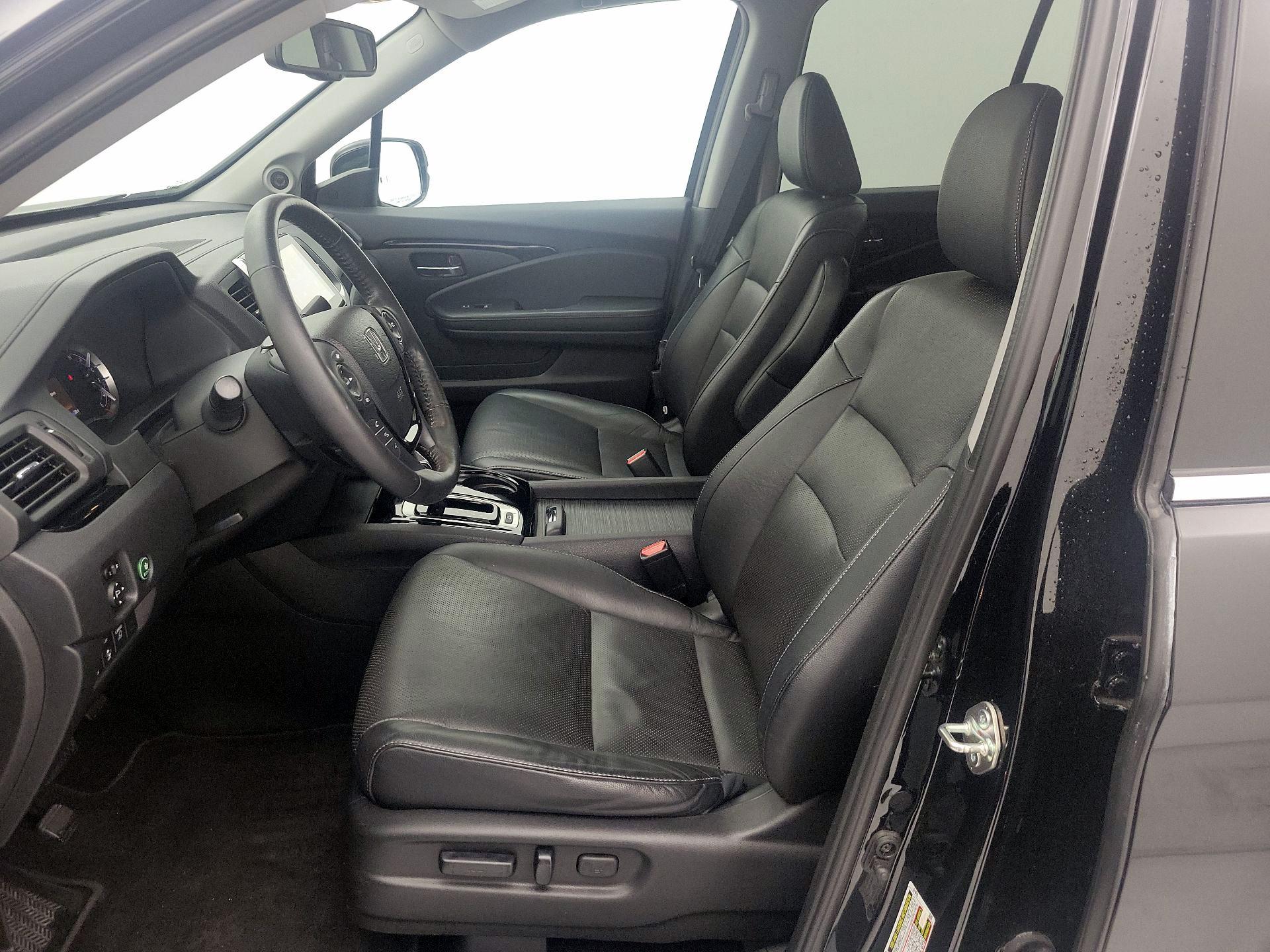 Thumbnail: 2019 Honda Ridgeline - 11
