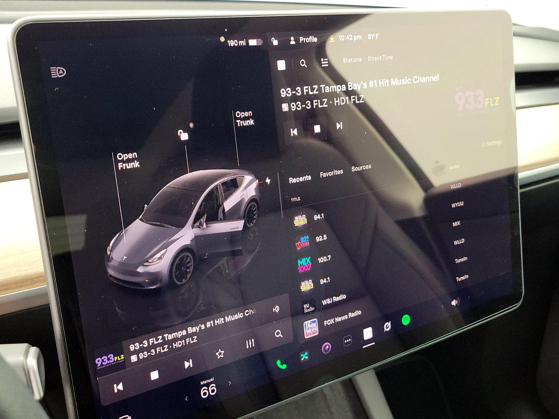 Thumbnail: 2023 Tesla Model Y - 16