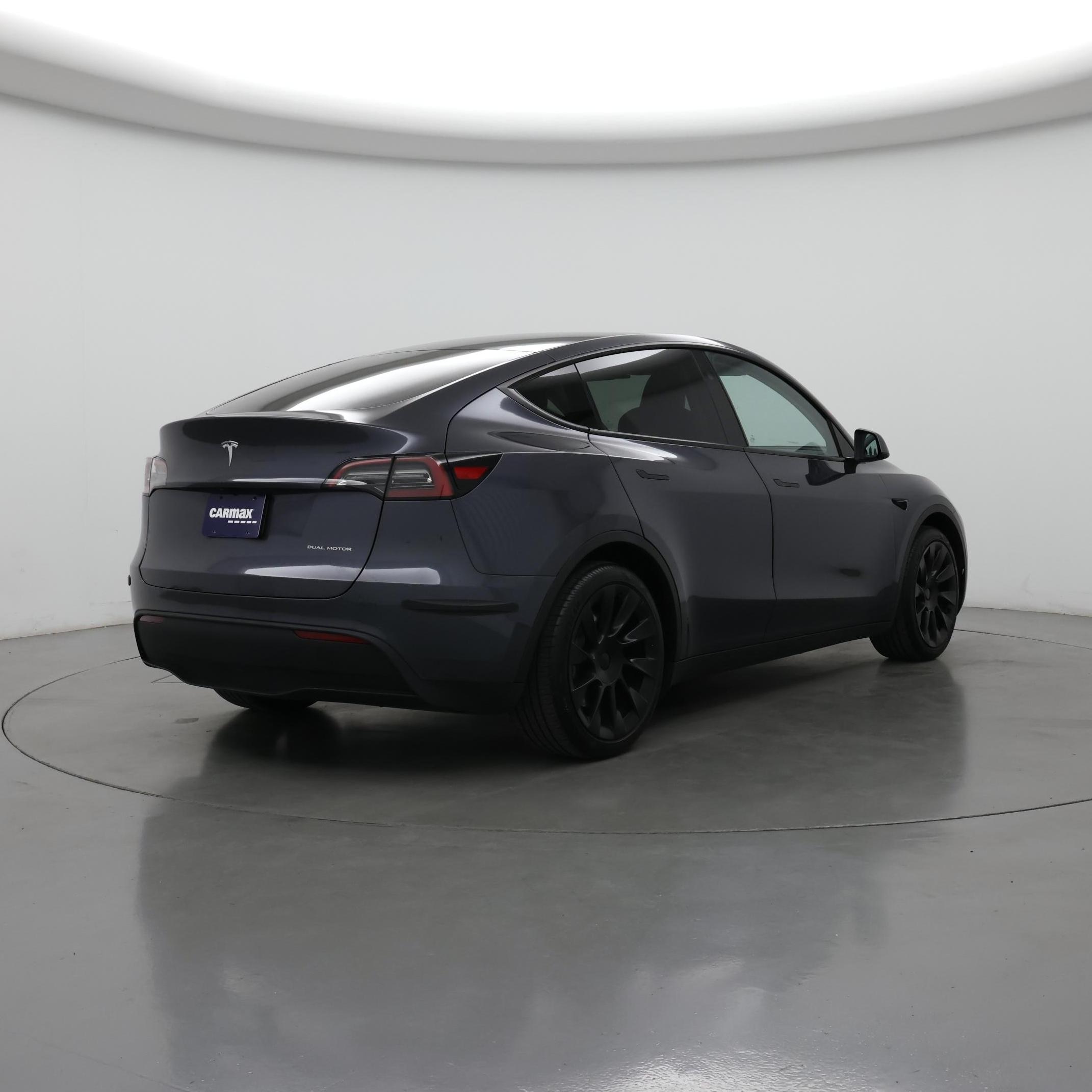 Thumbnail: 2023 Tesla Model Y - 8