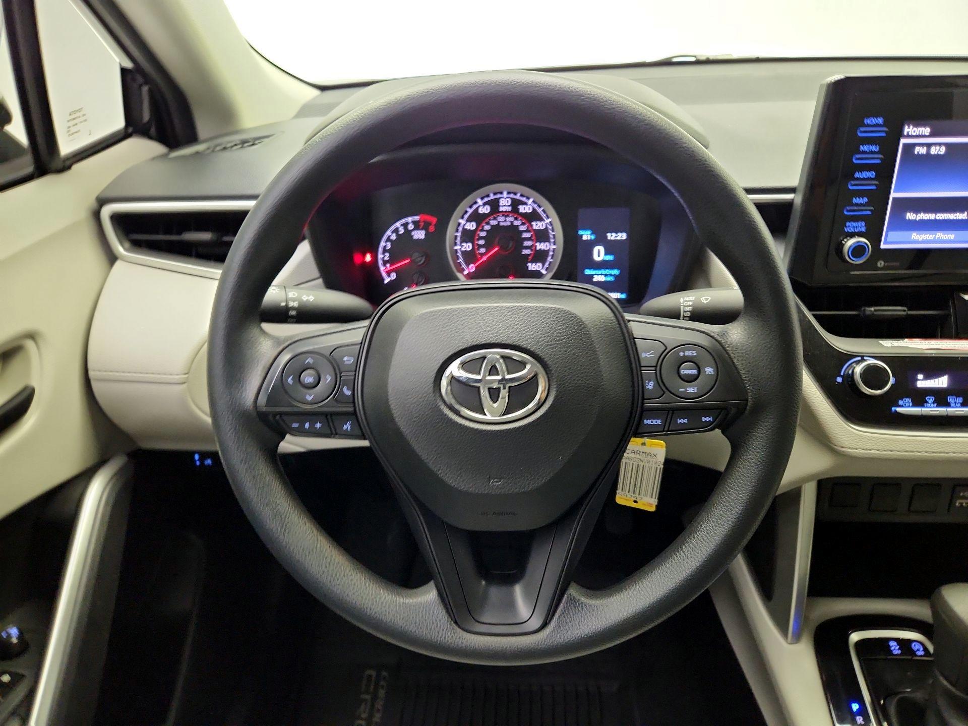 Thumbnail: 2022 Toyota Corolla Cross - 10