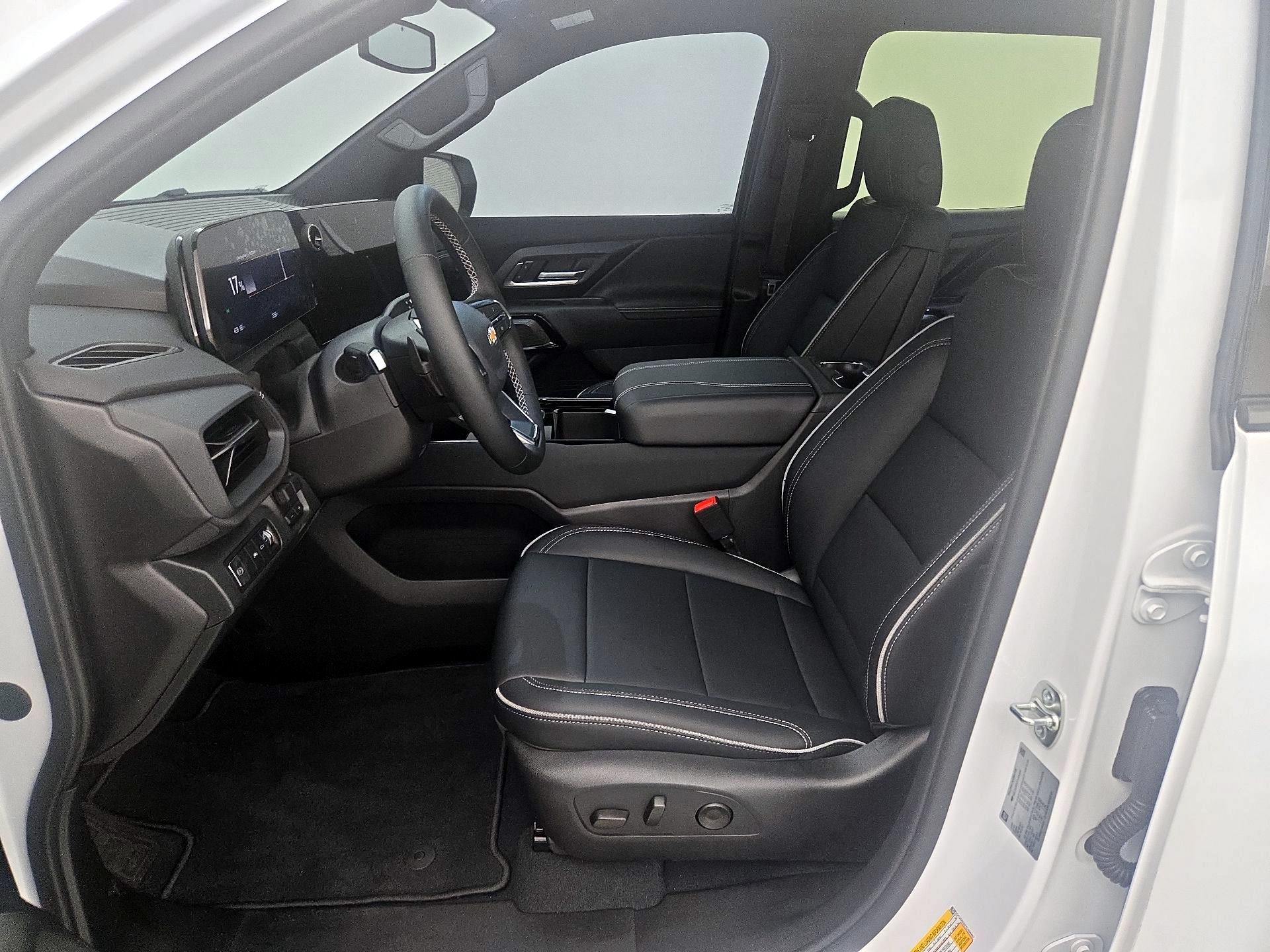 Thumbnail: 2026 Chevrolet Silverado EV - 11