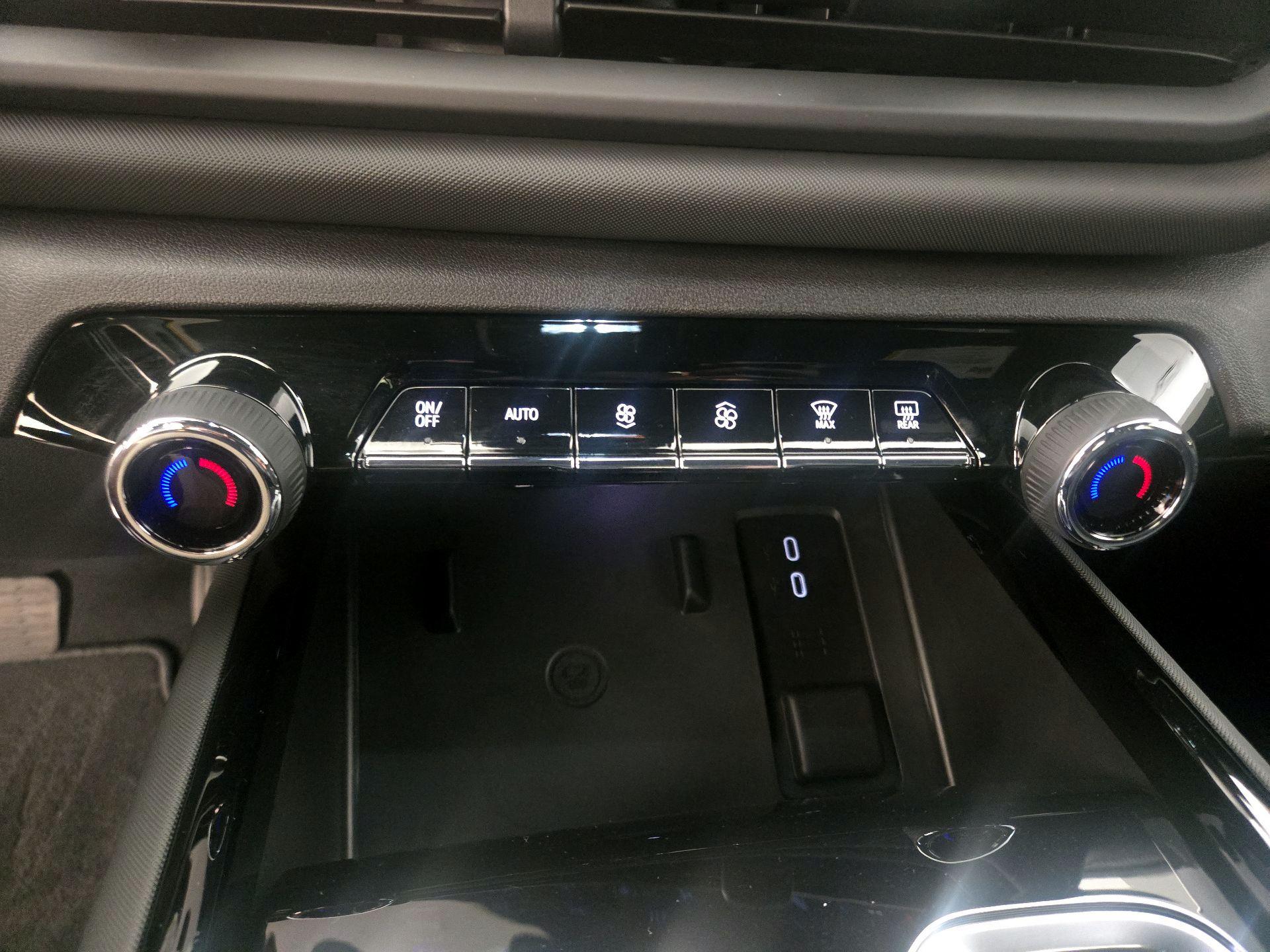 Thumbnail: 2026 Chevrolet Silverado EV - 17