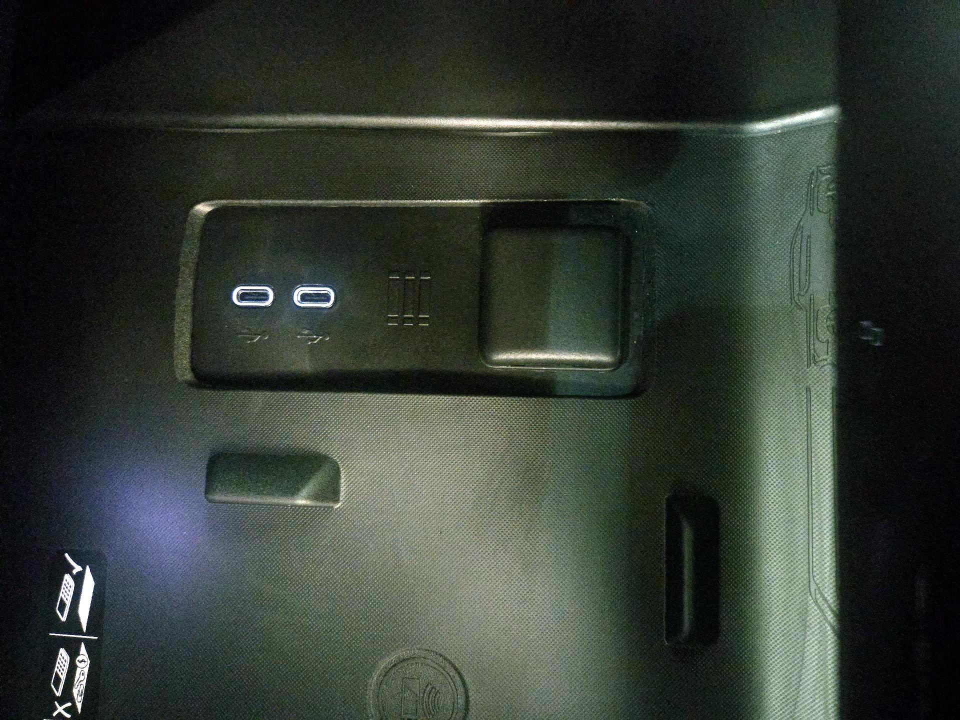 Thumbnail: 2026 Chevrolet Silverado EV - 19