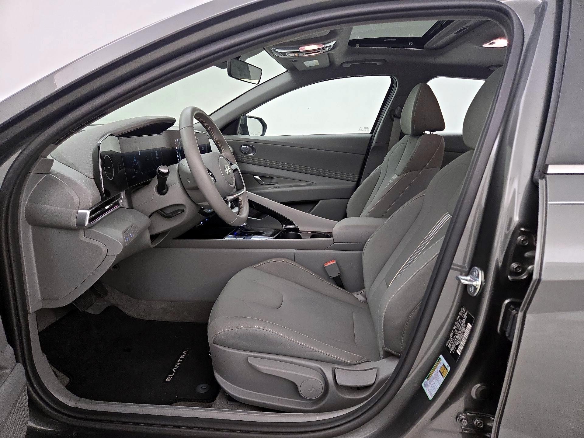 Thumbnail: 2025 Hyundai Elantra - 11