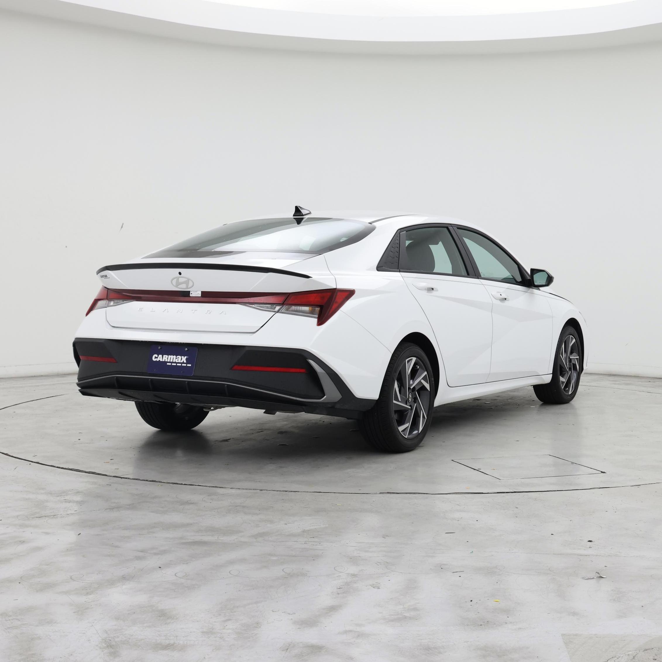 Thumbnail: 2025 Hyundai Elantra - 8