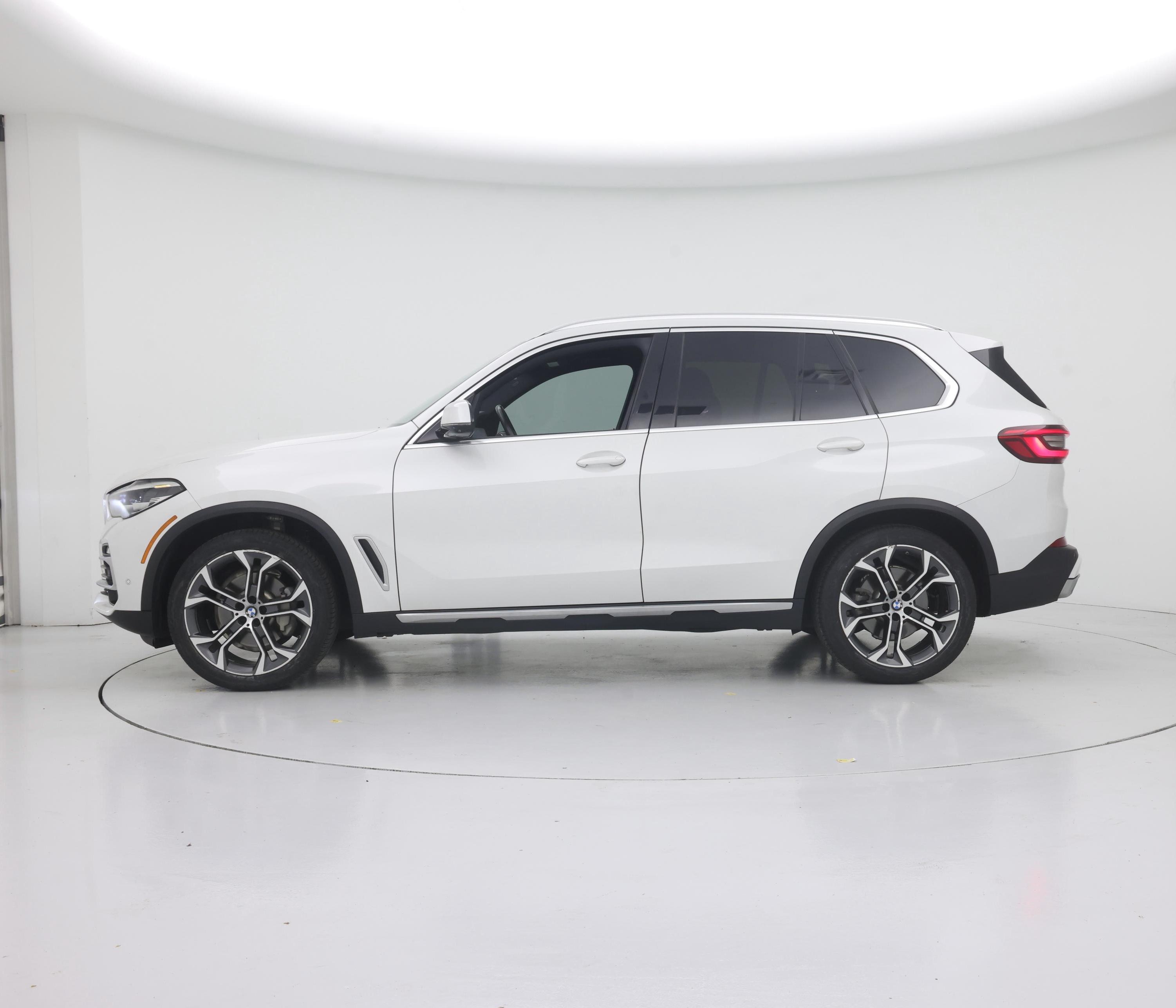 Thumbnail: 2020 BMW X5 - 3