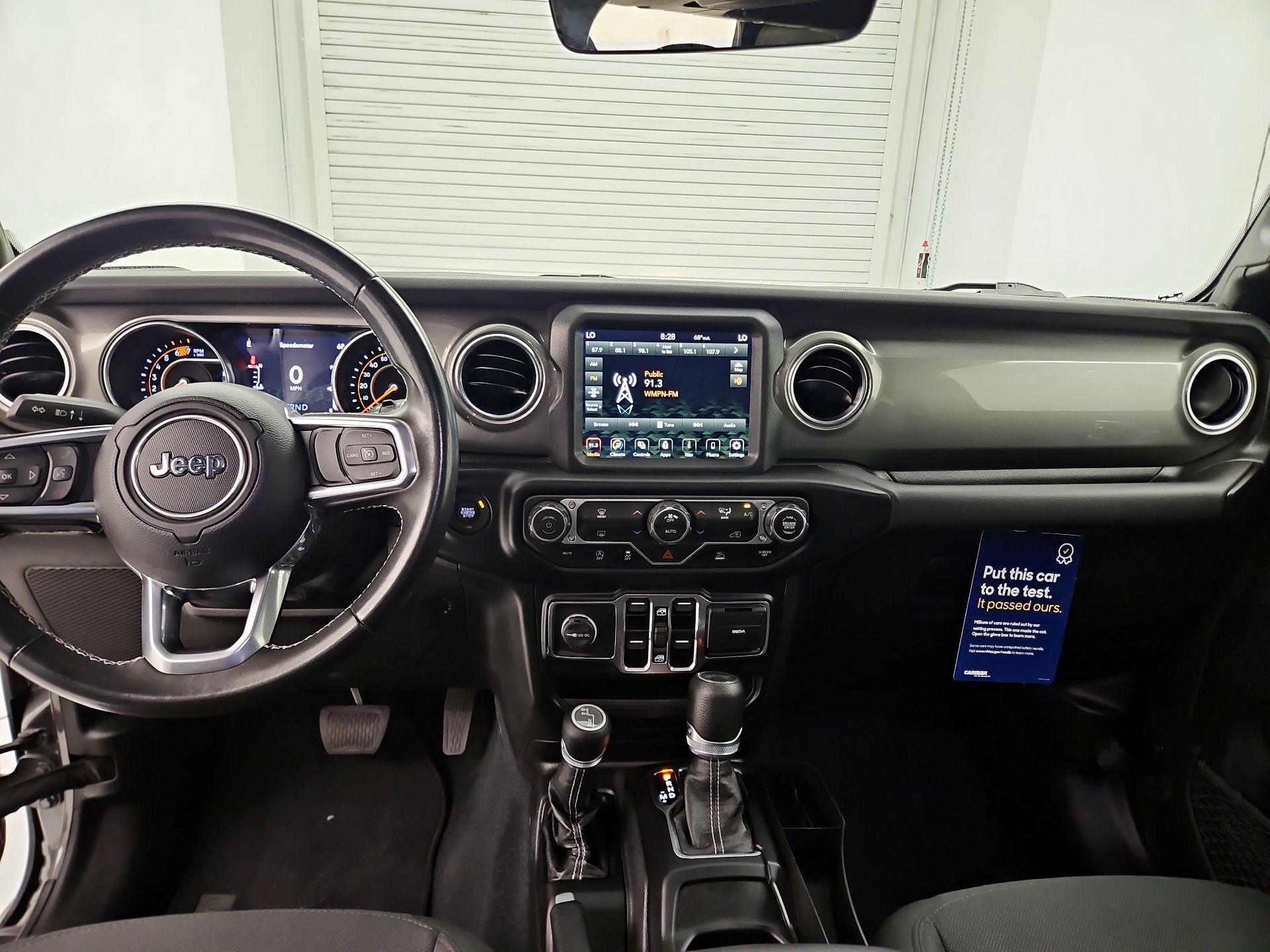 Thumbnail: 2022 Jeep Wrangler - 9