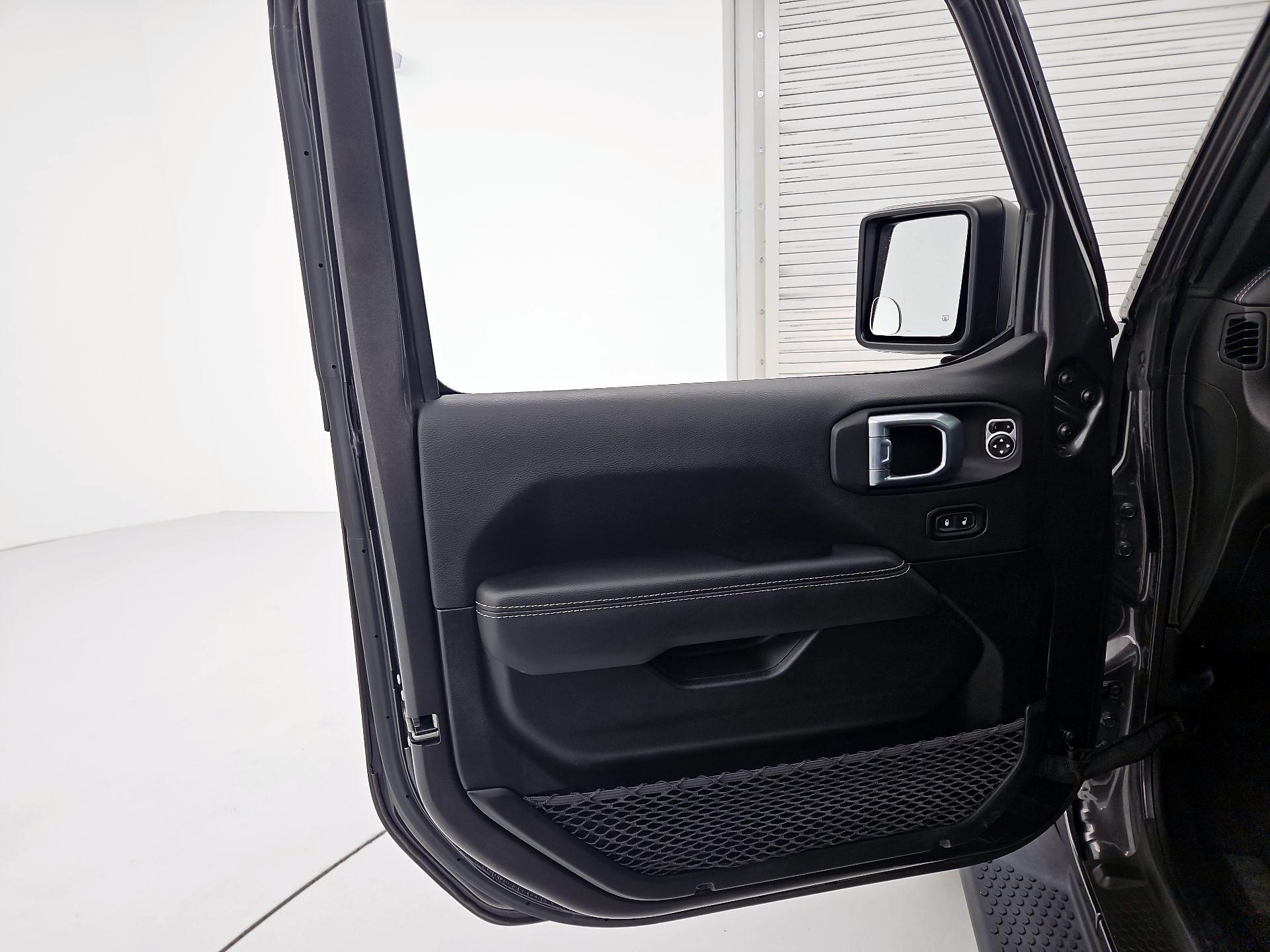 Thumbnail: 2022 Jeep Wrangler - 12