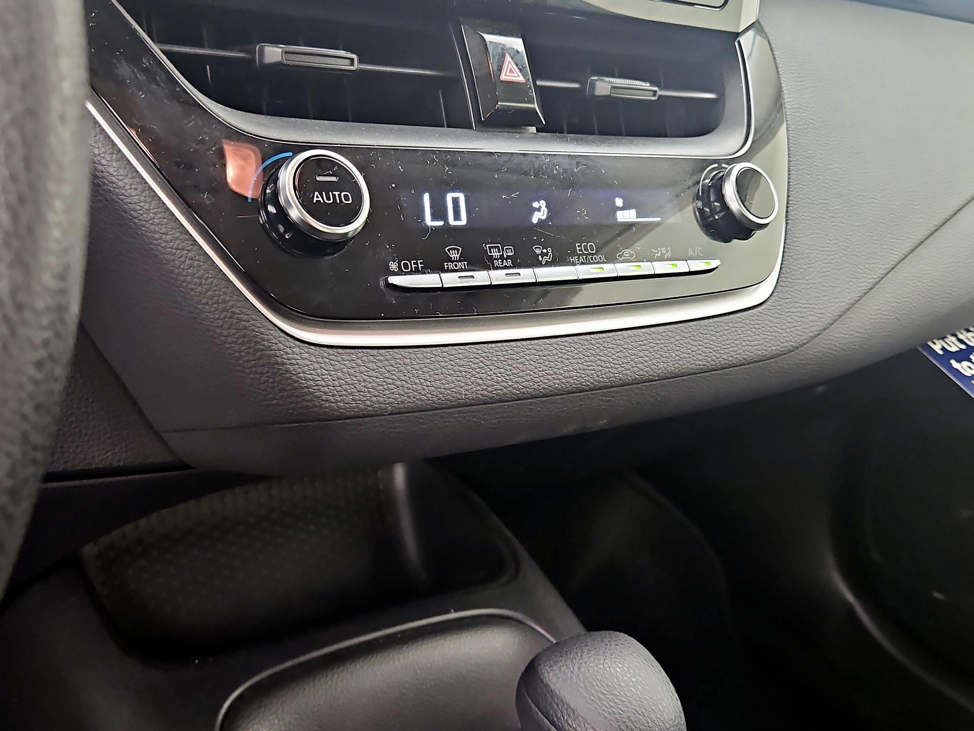 Thumbnail: 2021 Toyota Corolla - 16