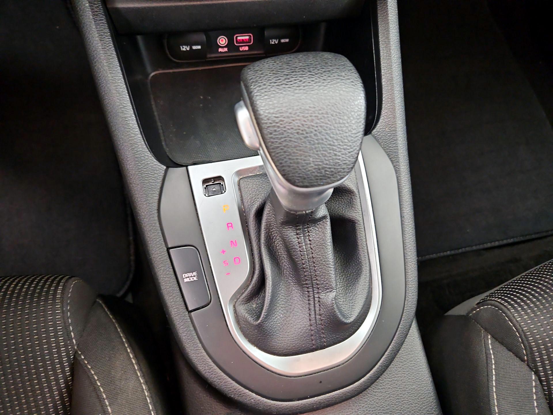 Thumbnail: 2020 Kia Forte - 17