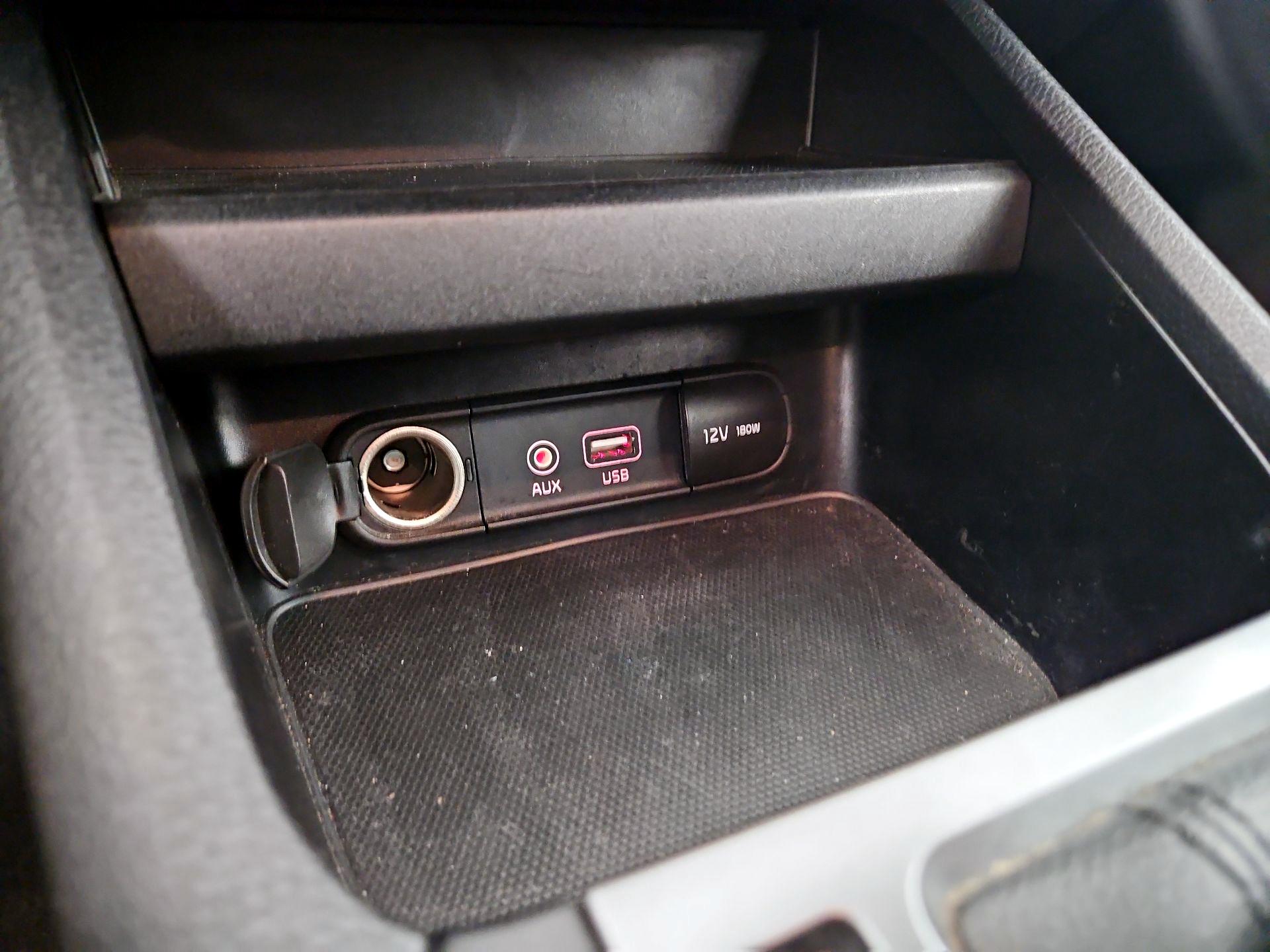 Thumbnail: 2020 Kia Forte - 18