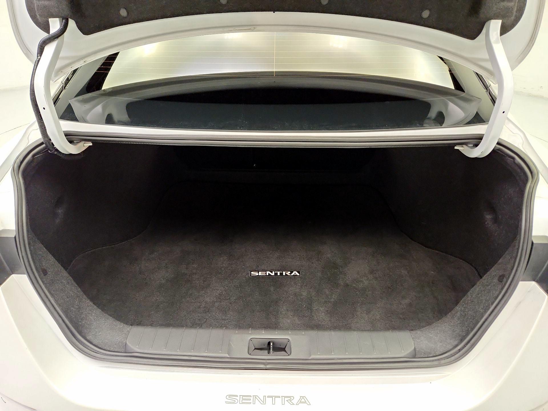 Thumbnail: 2023 Nissan Sentra - 20