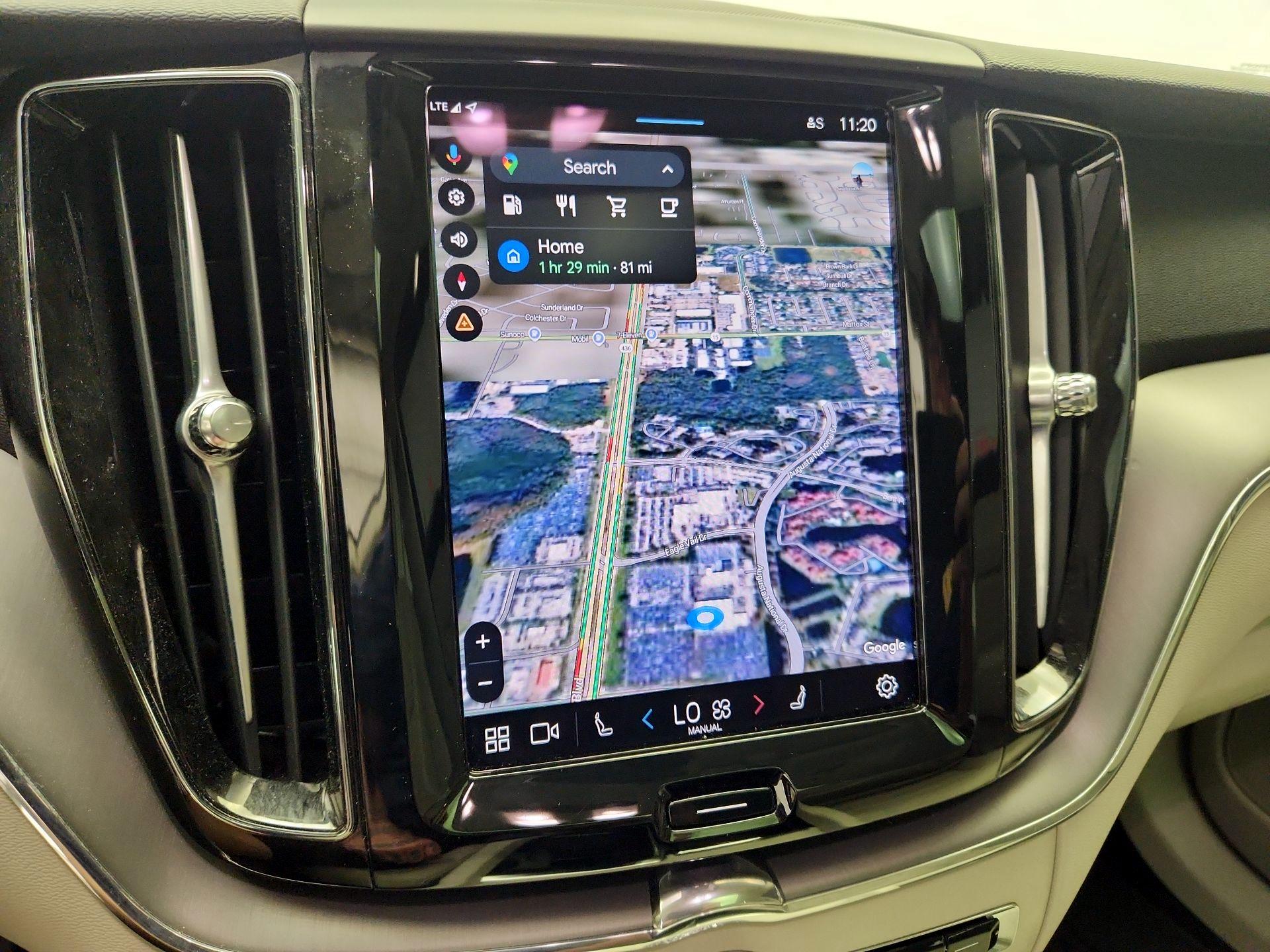 Thumbnail: 2025 Volvo XC60 - 14