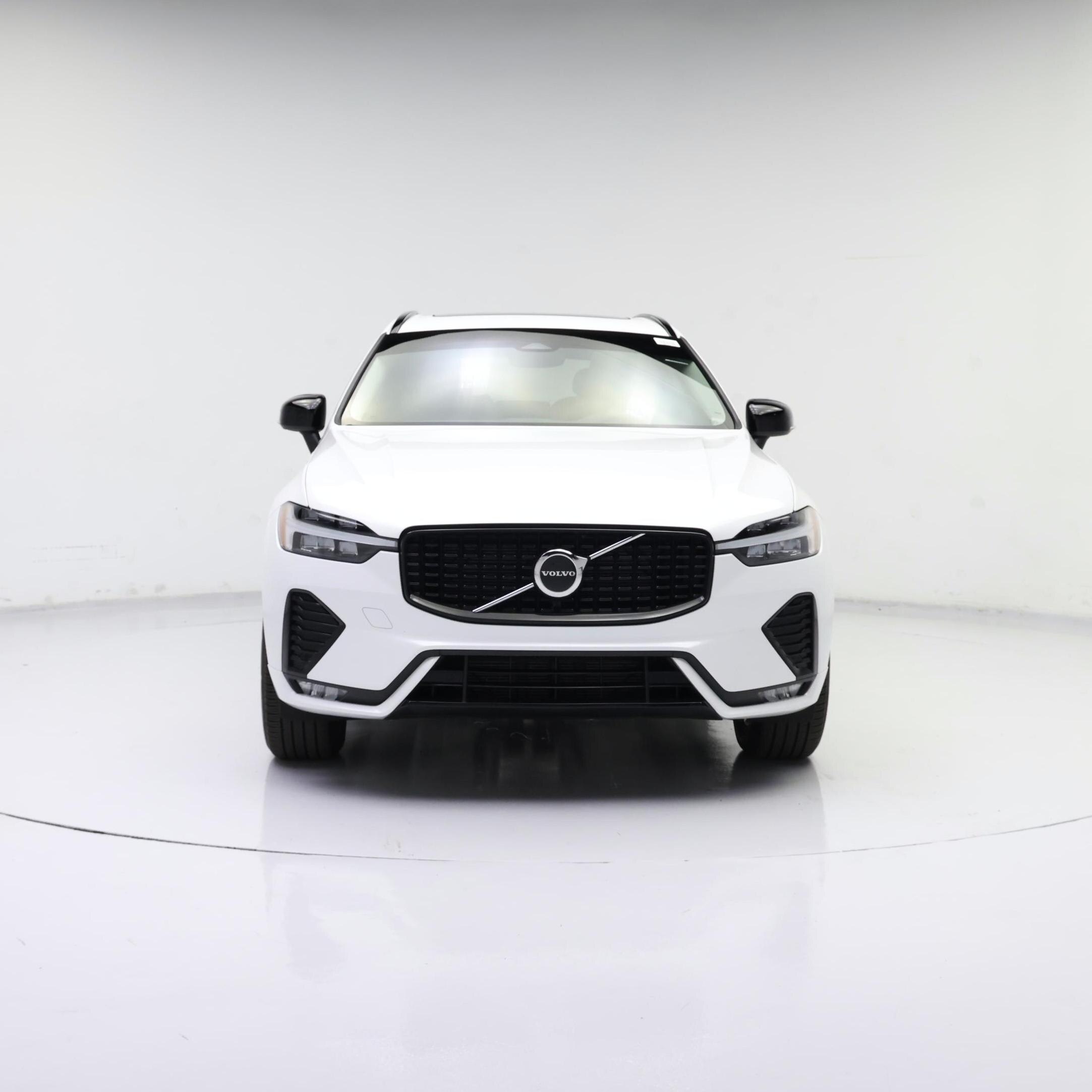 Thumbnail: 2025 Volvo XC60 - 5