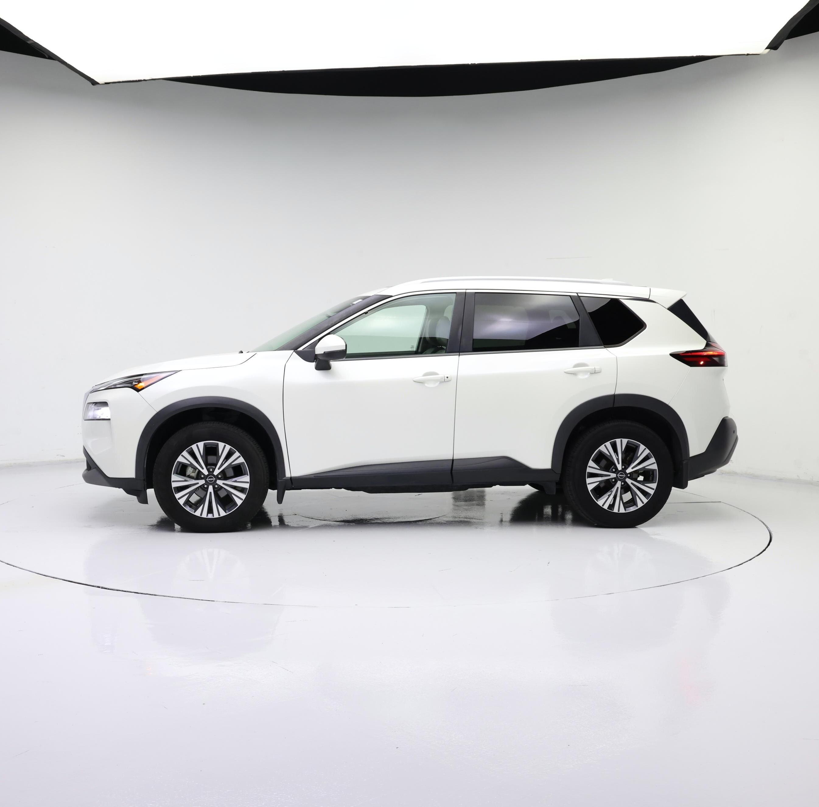 Thumbnail: 2022 Nissan Rogue - 3