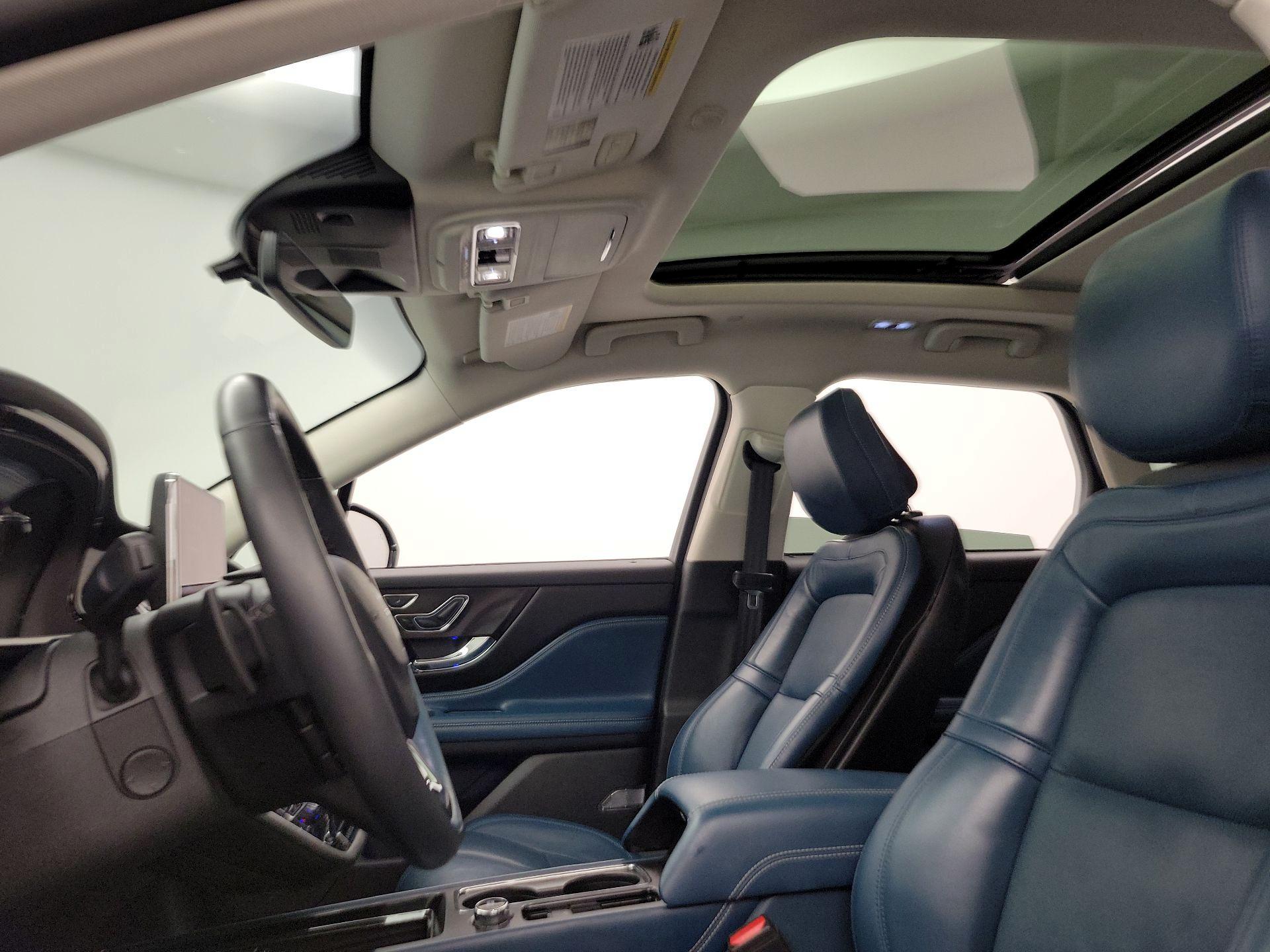 Thumbnail: 2021 Lincoln Corsair - 20