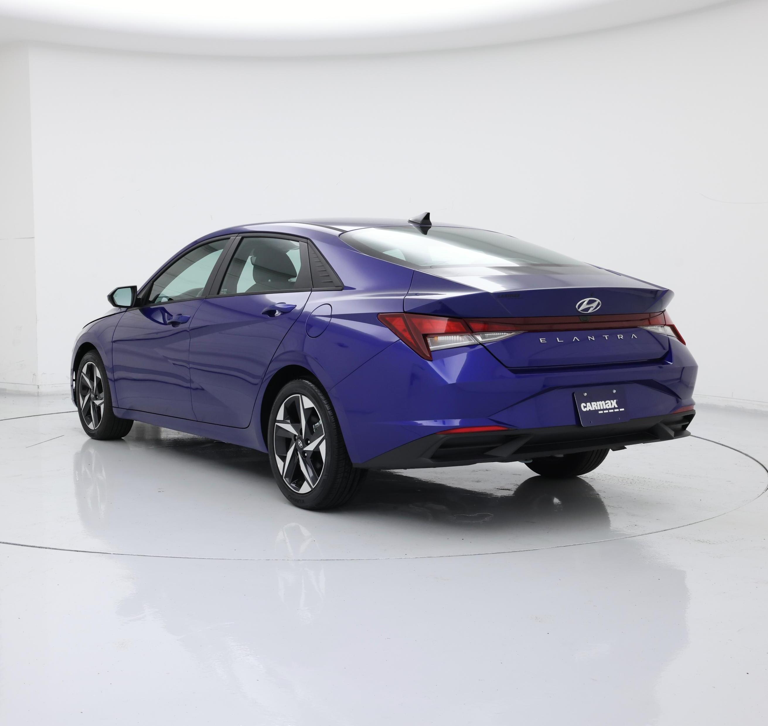 Thumbnail: 2023 Hyundai Elantra - 2
