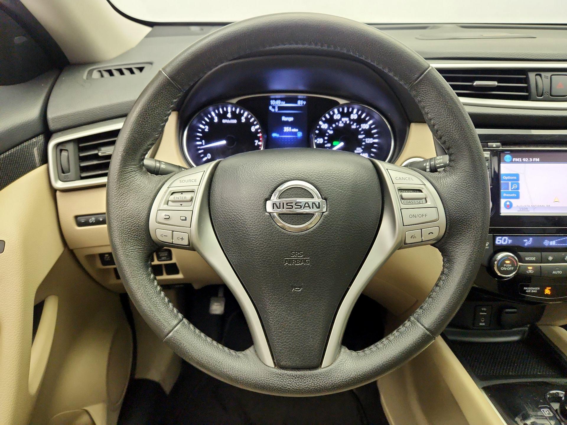 Thumbnail: 2016 Nissan Rogue - 10