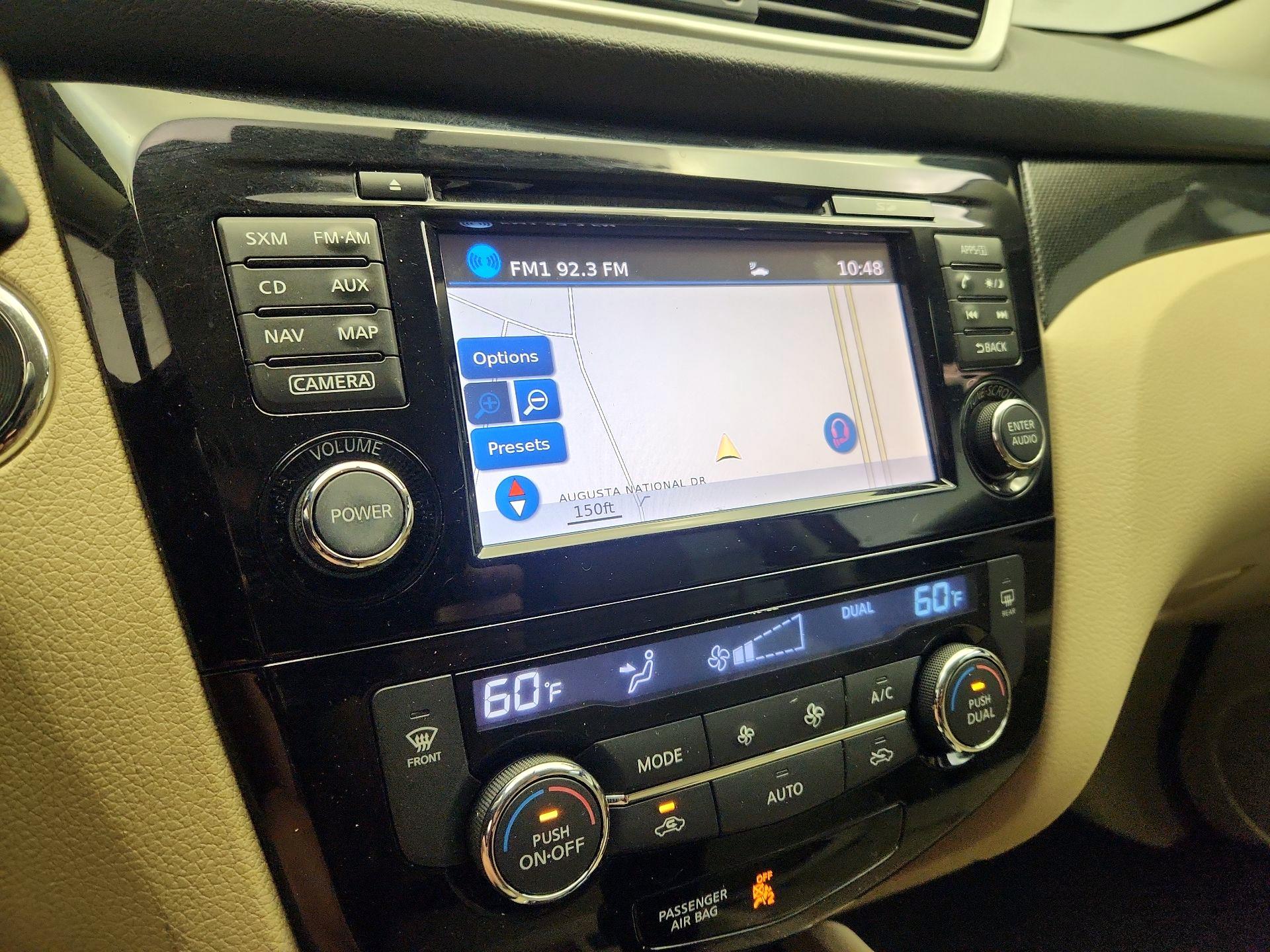 Thumbnail: 2016 Nissan Rogue - 14