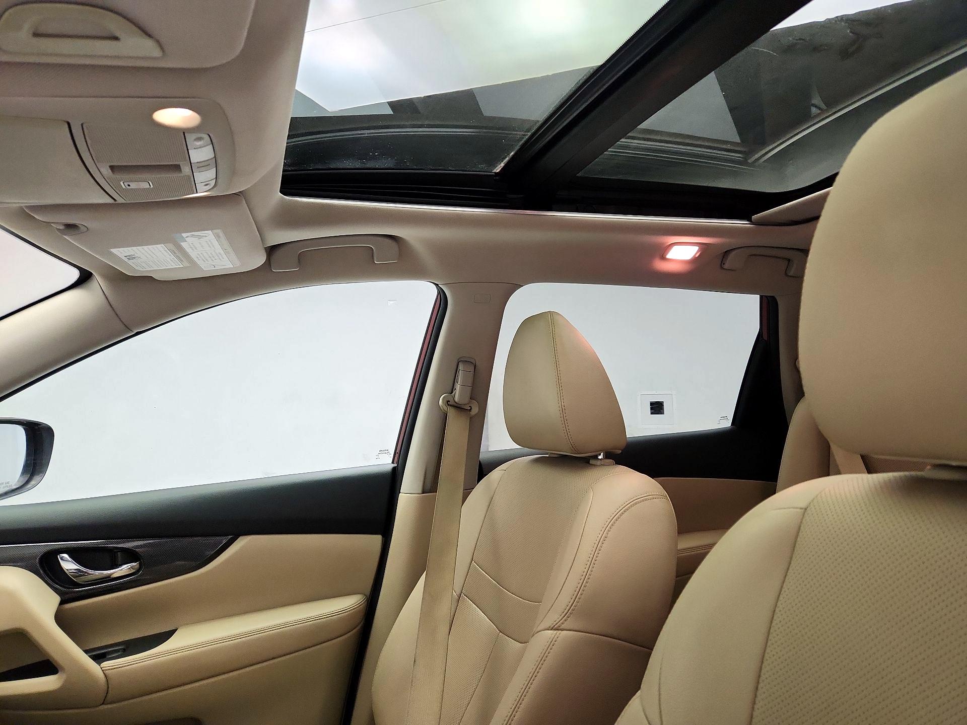 Thumbnail: 2016 Nissan Rogue - 20