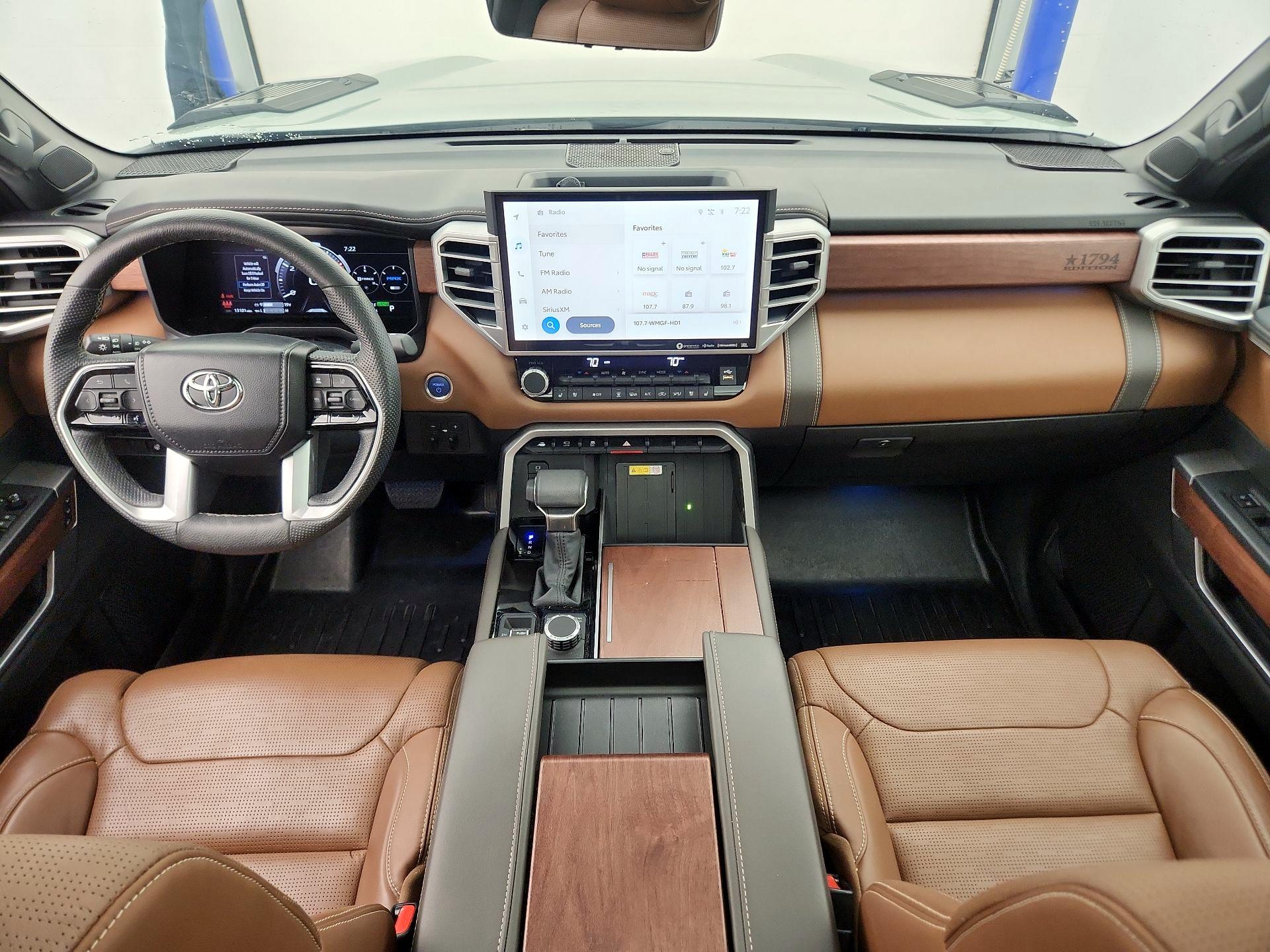 Thumbnail: 2024 Toyota Tundra - 9