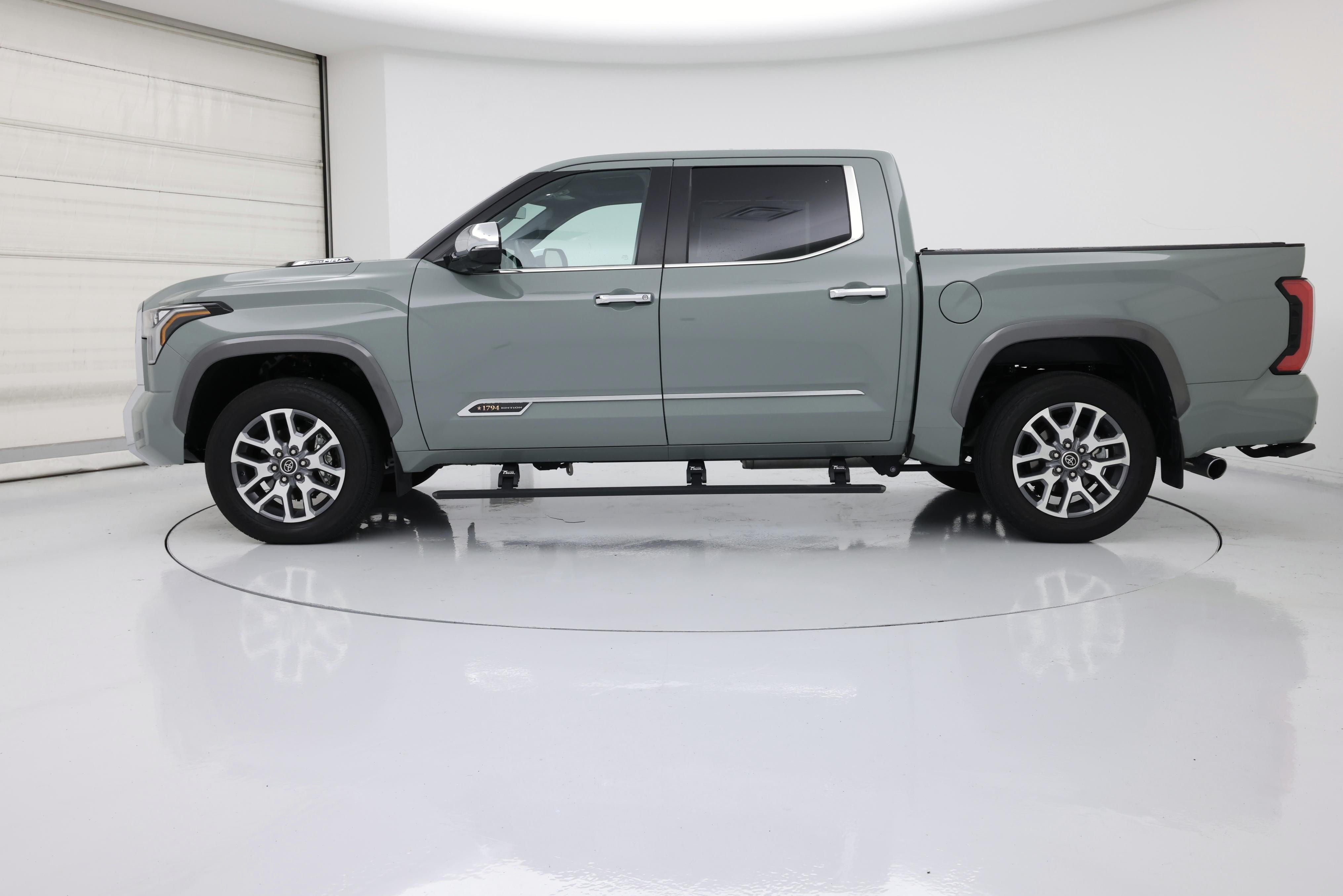 Thumbnail: 2024 Toyota Tundra - 3