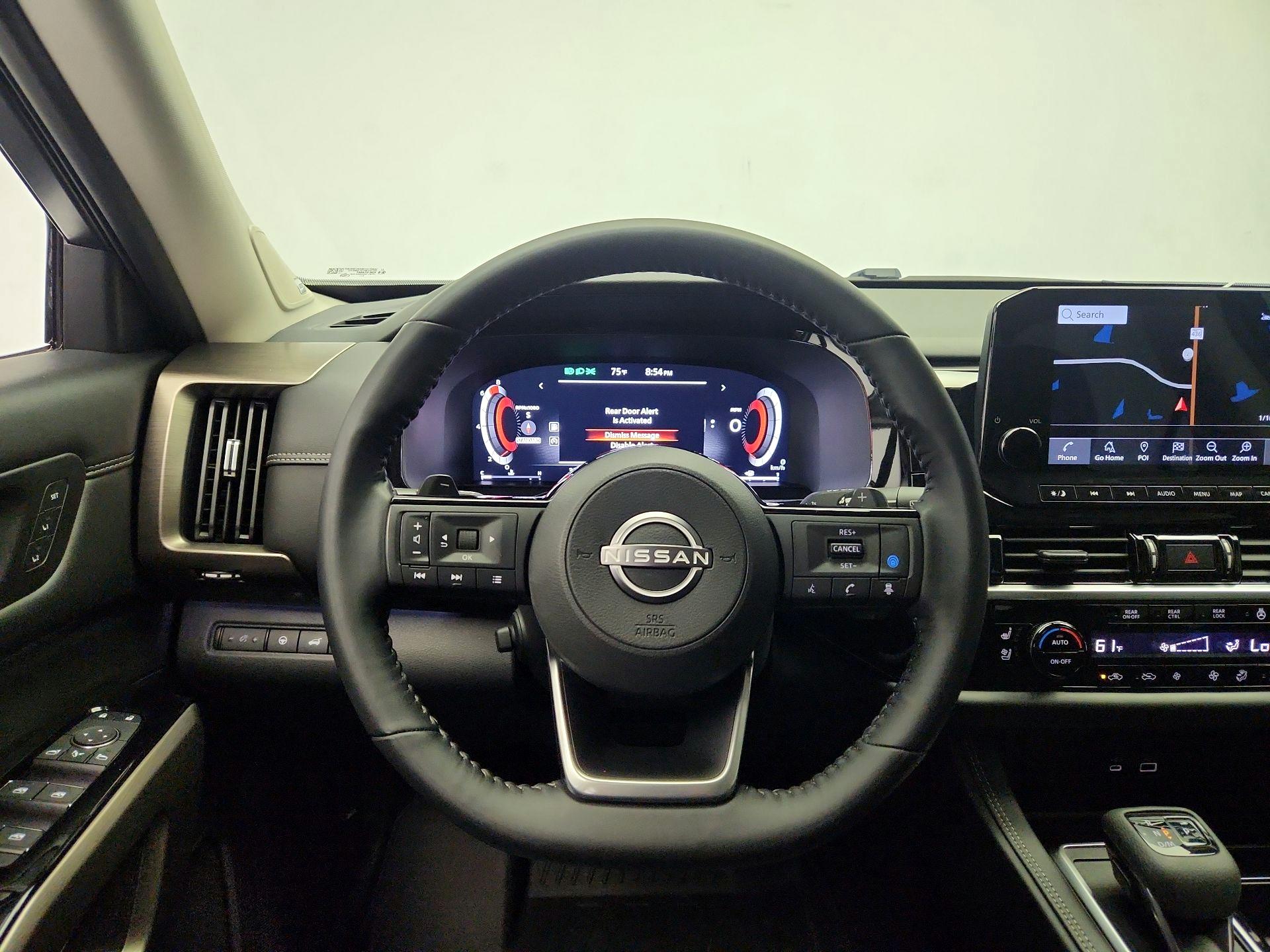 Thumbnail: 2023 Nissan Pathfinder - 10