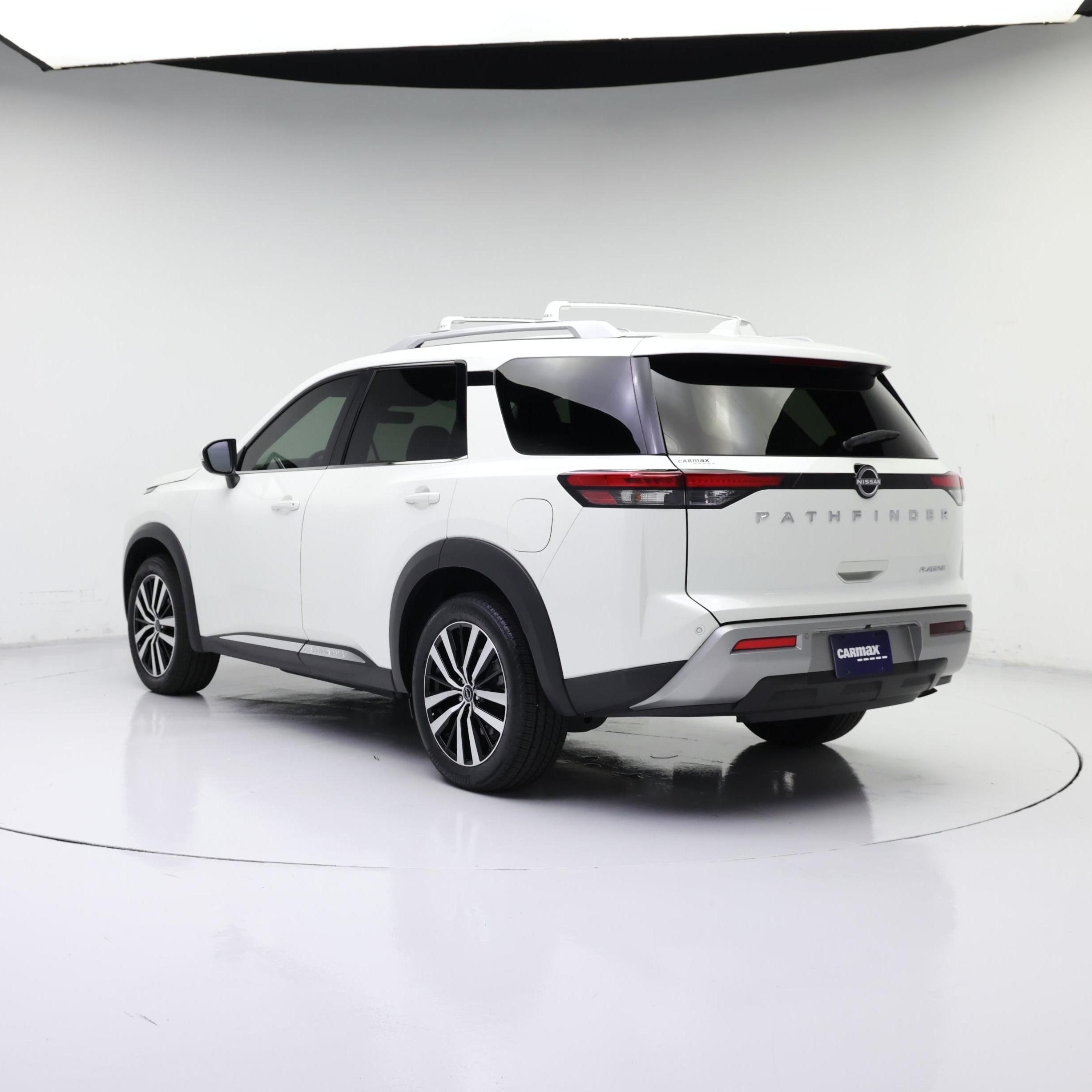 Thumbnail: 2023 Nissan Pathfinder - 2