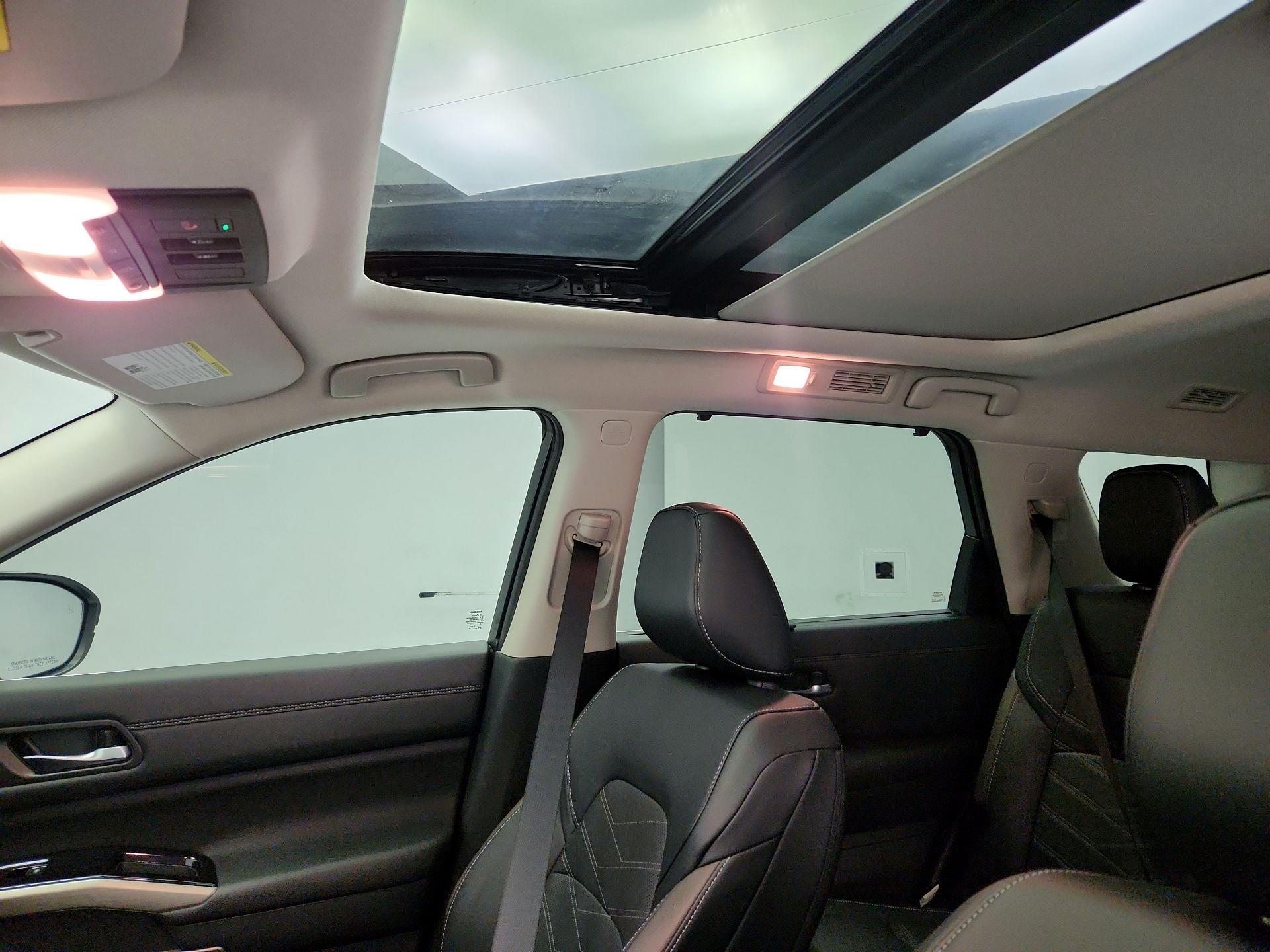 Thumbnail: 2023 Nissan Pathfinder - 20