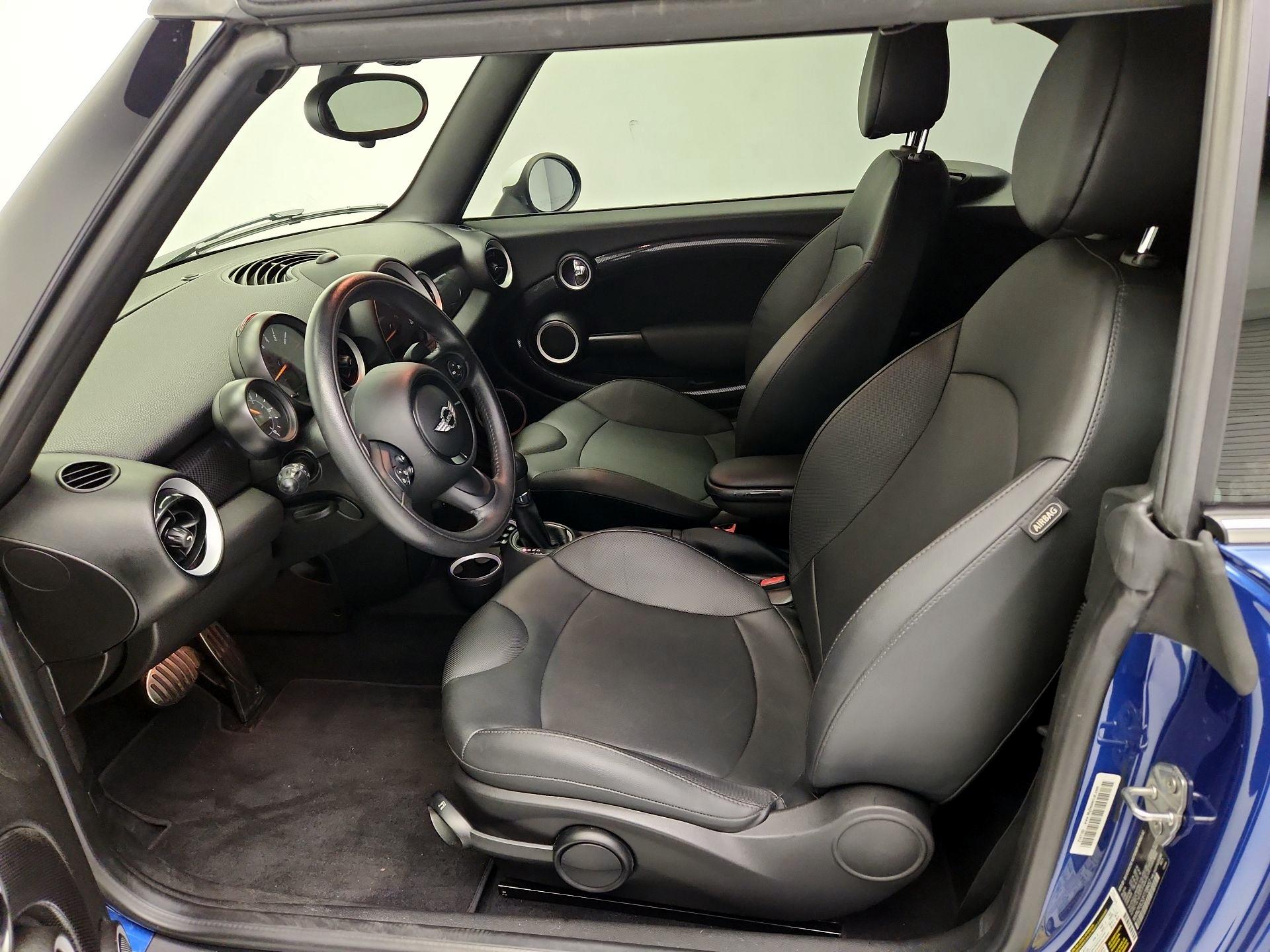 Thumbnail: 2015 MINI Cooper - 11