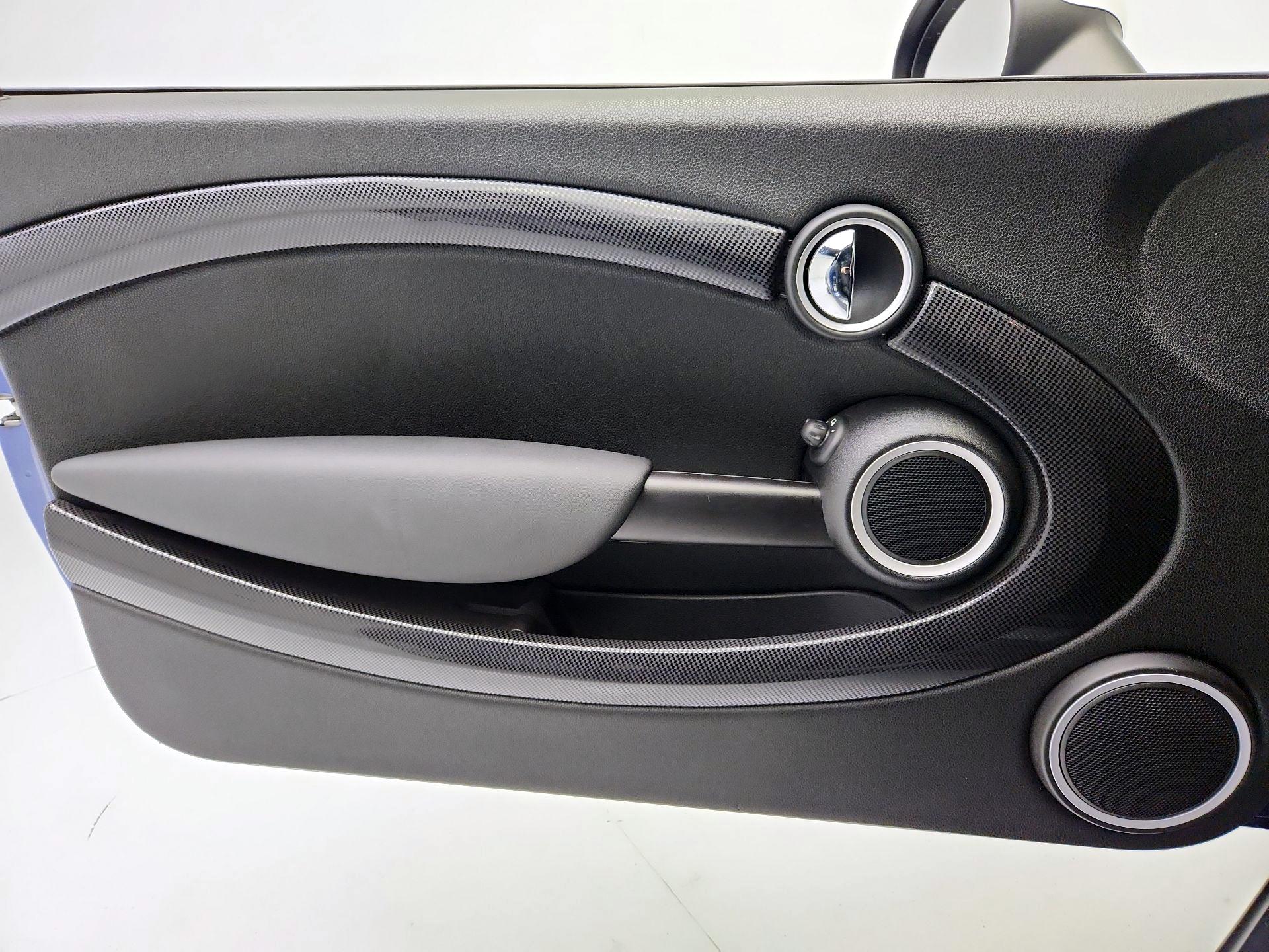 Thumbnail: 2015 MINI Cooper - 12