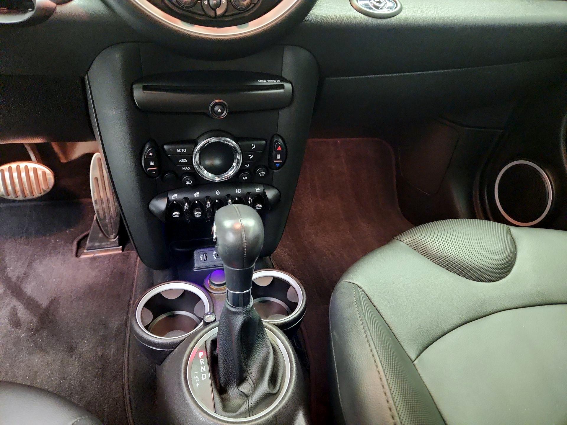 Thumbnail: 2015 MINI Cooper - 15